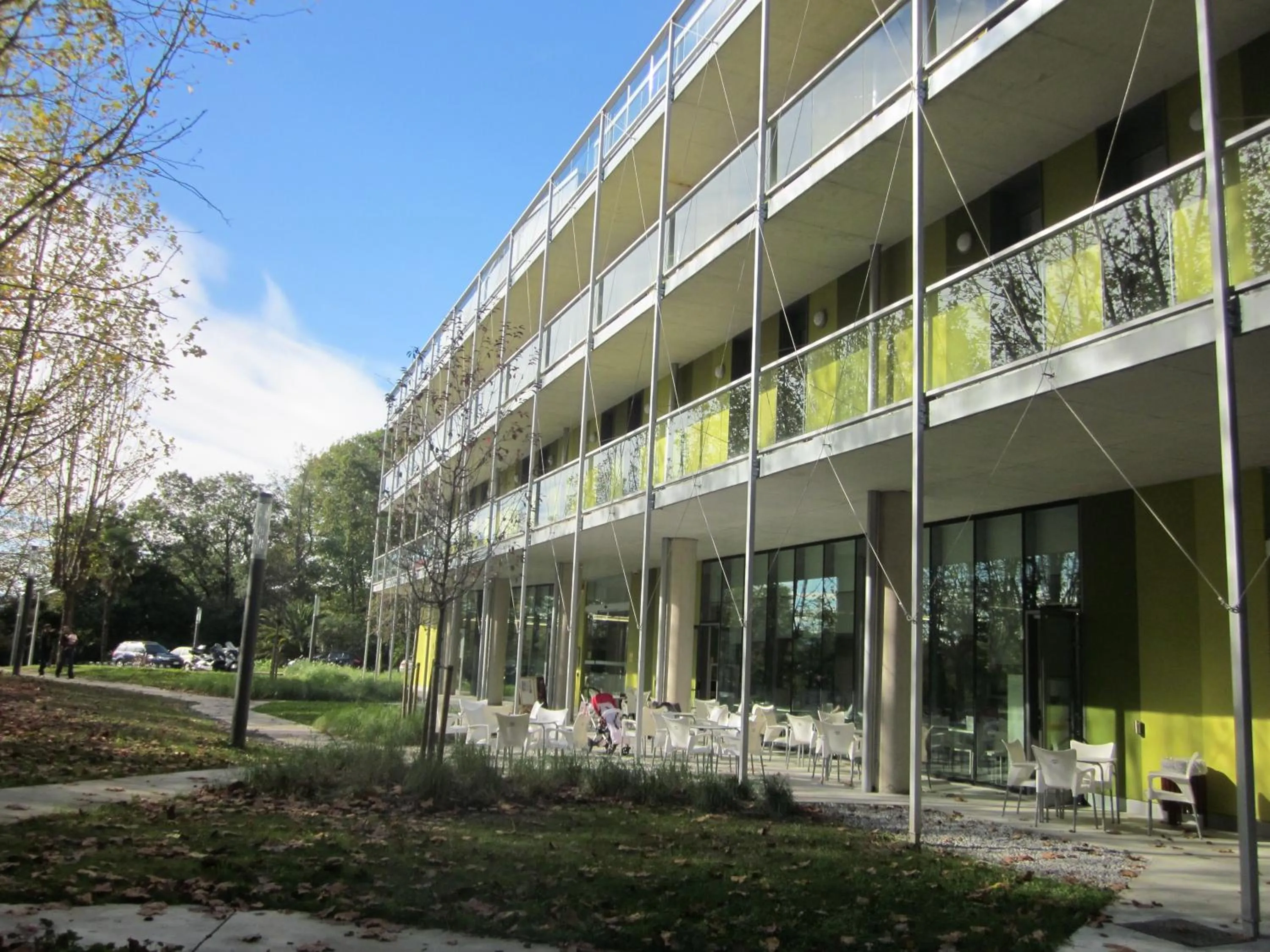 Facade/entrance in UBA Hostel