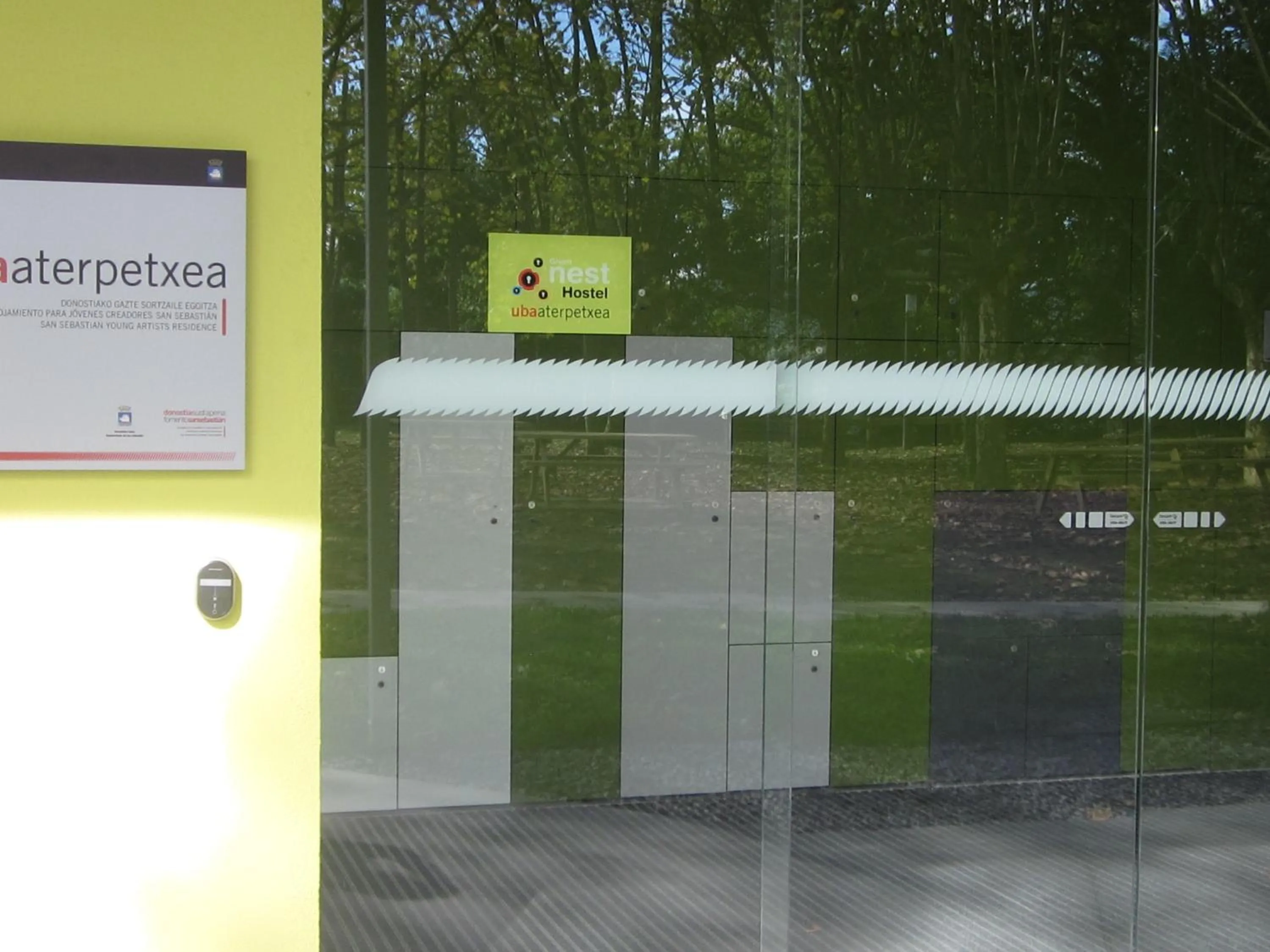 Facade/entrance in UBA Hostel