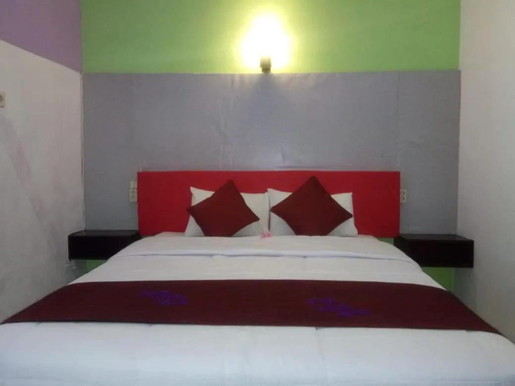 Bed in HOTEL SEGARA MANDALA