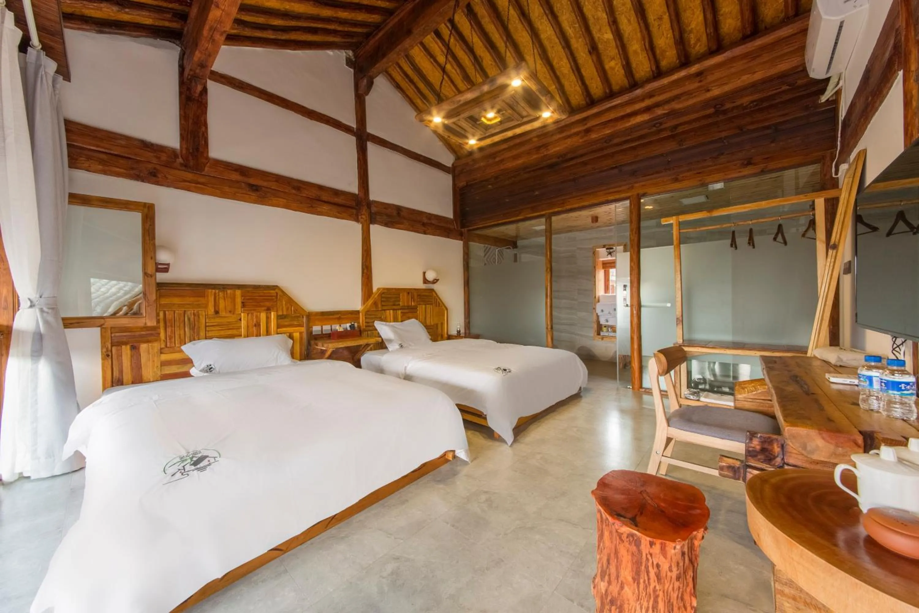 Double or Twin Room with Shower in Chunjian Guesthouse
