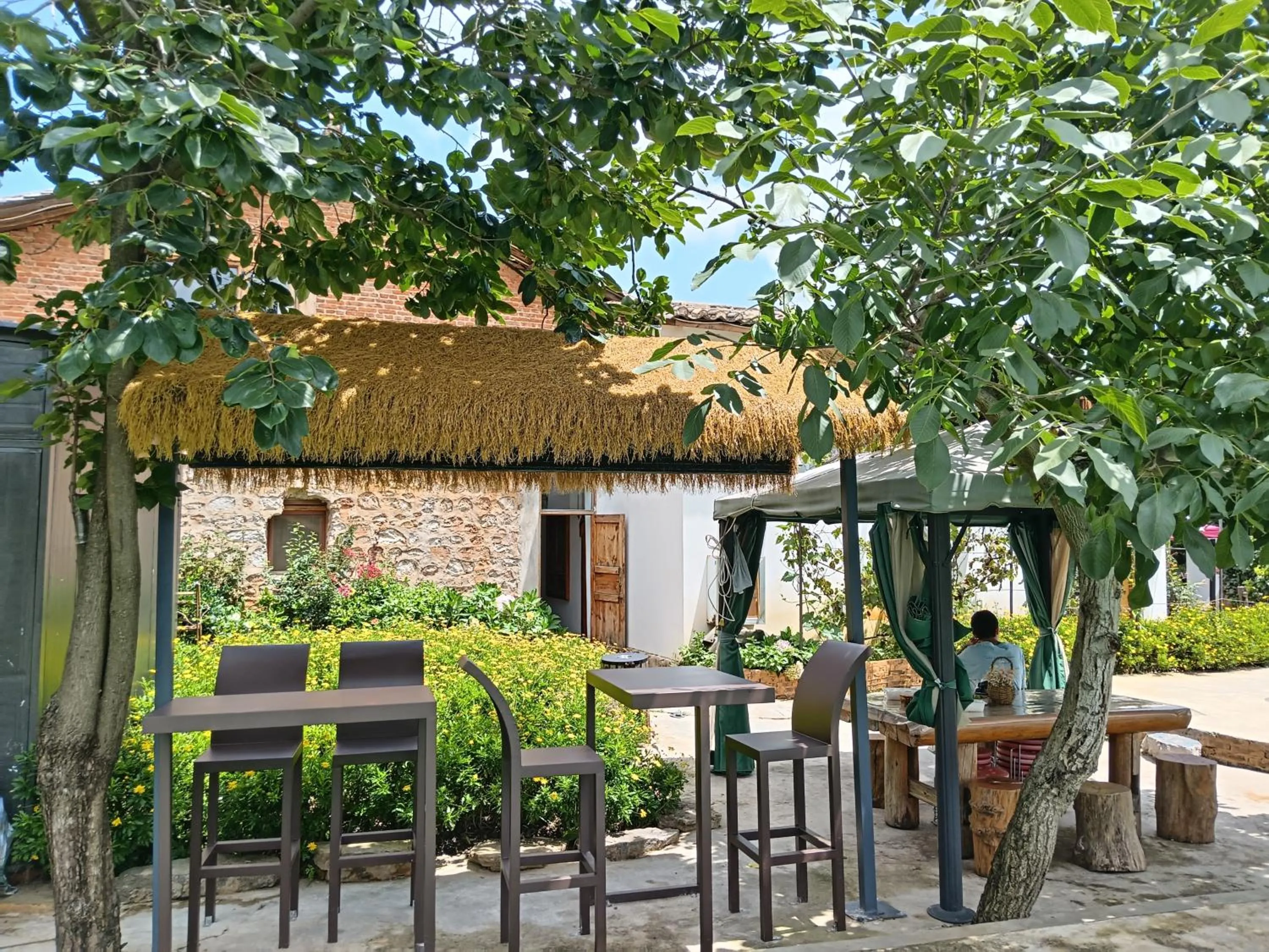 Chunjian Guesthouse