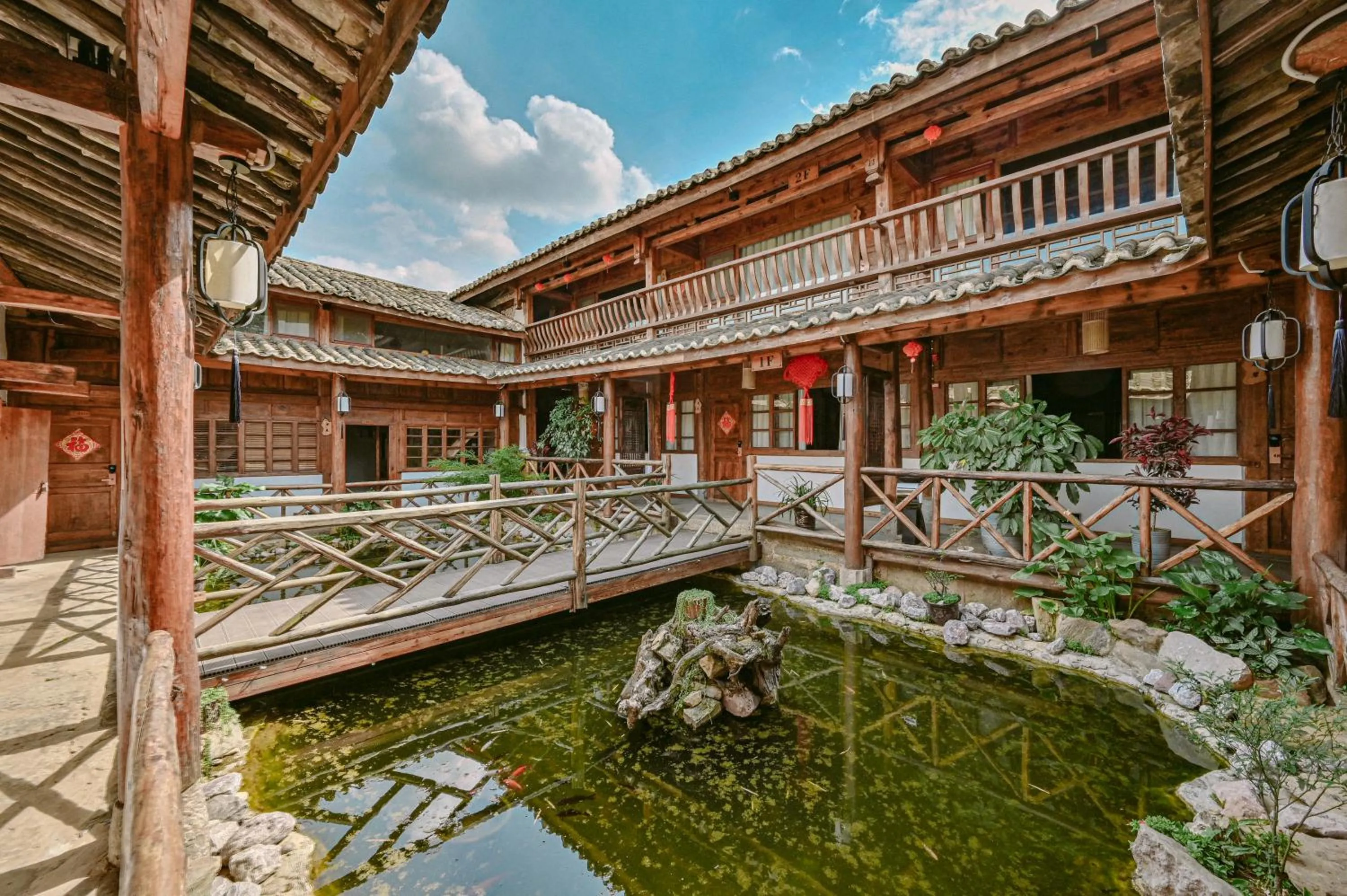 Deluxe Double Room with Shower in Chunjian Guesthouse