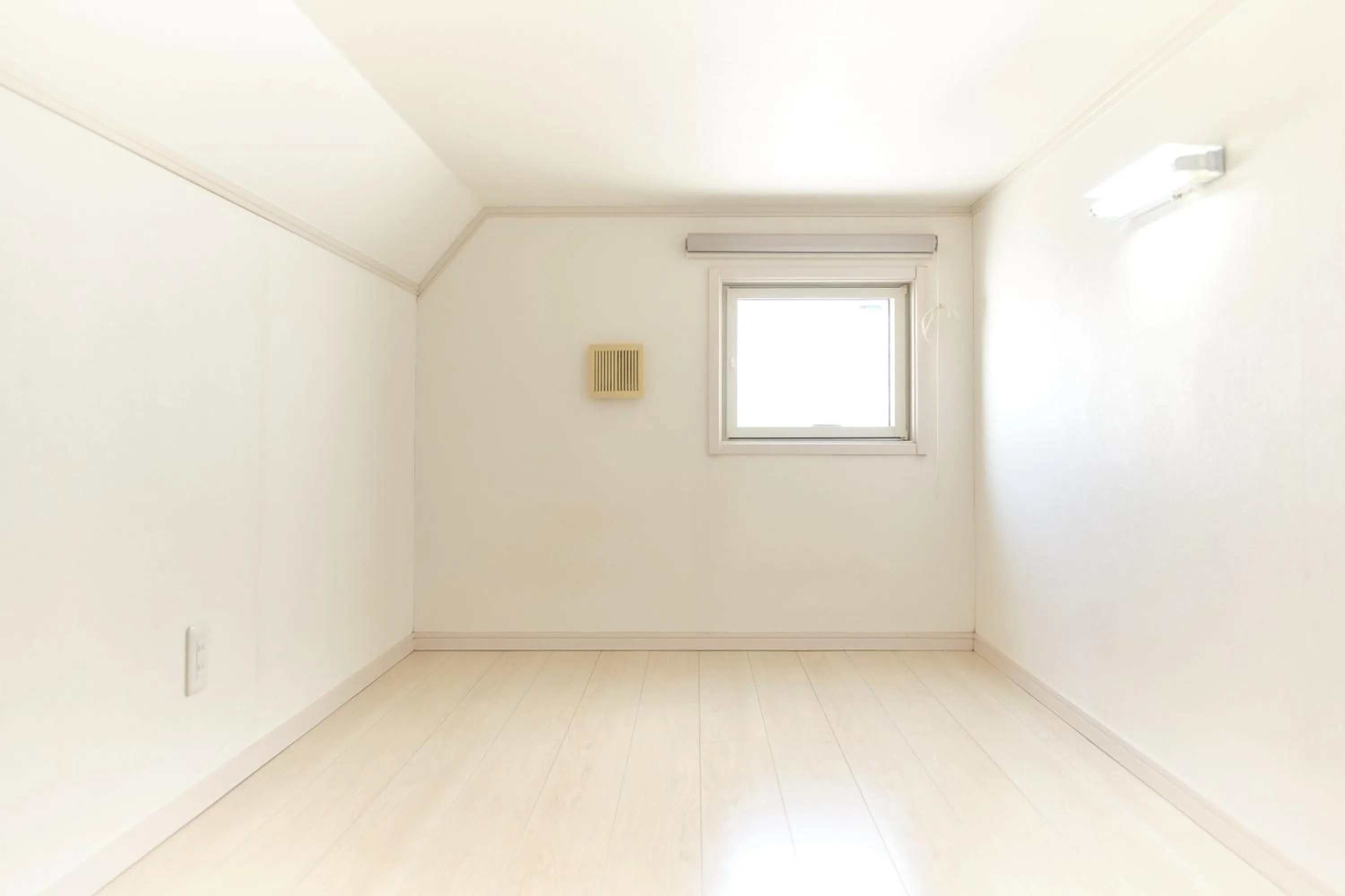 Soshigaya Apartment by Tranova