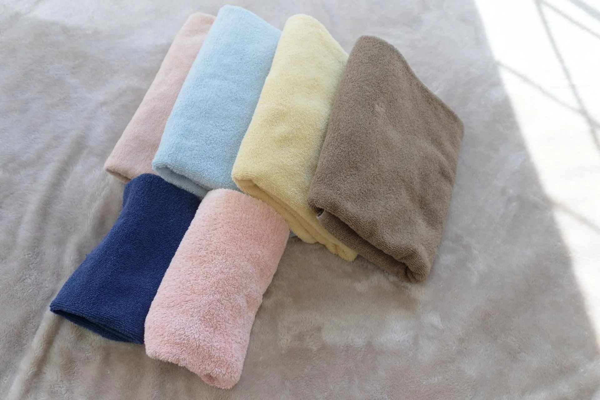 Soshigaya Apartment by Tranova