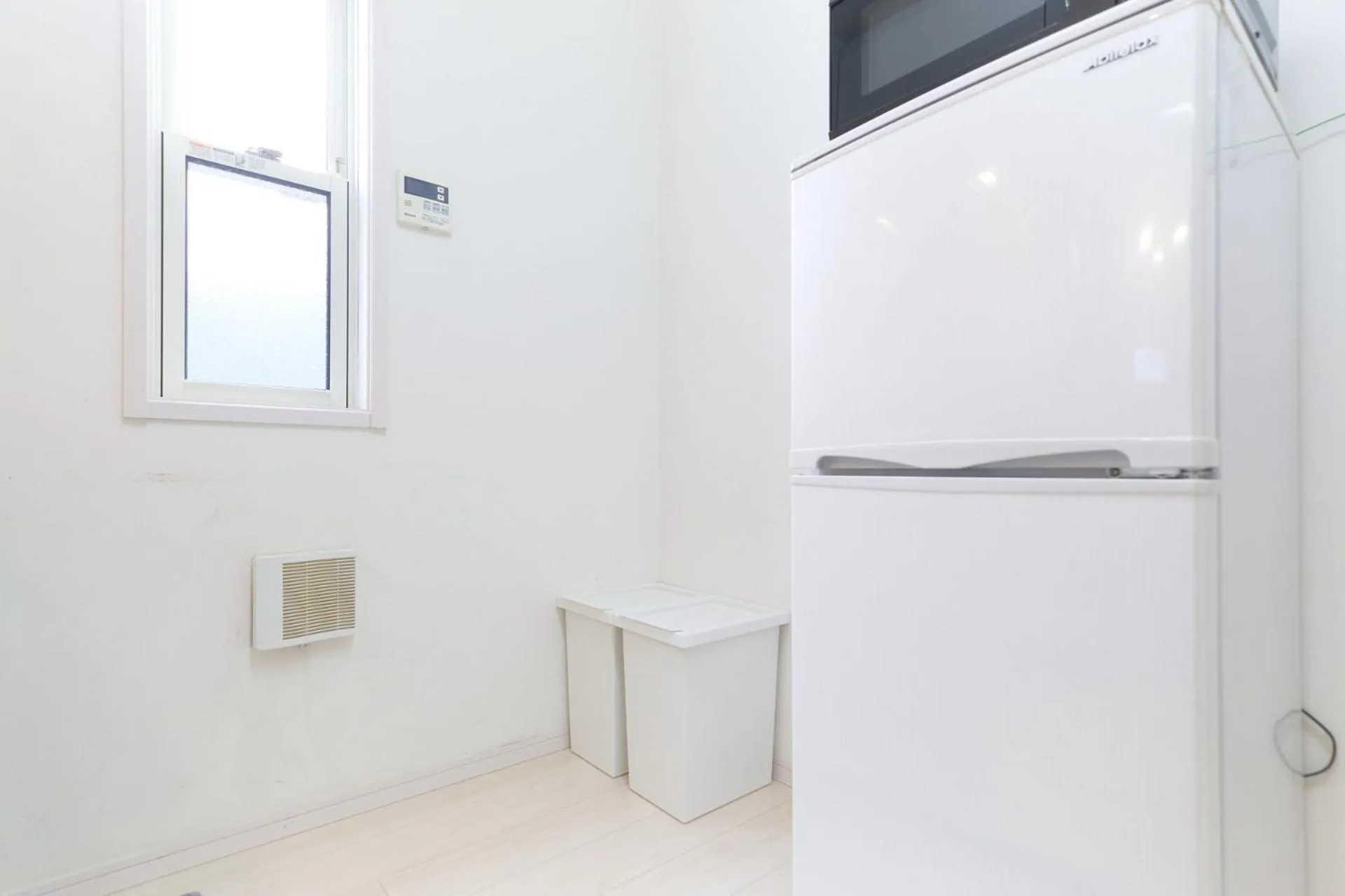 Soshigaya Apartment by Tranova