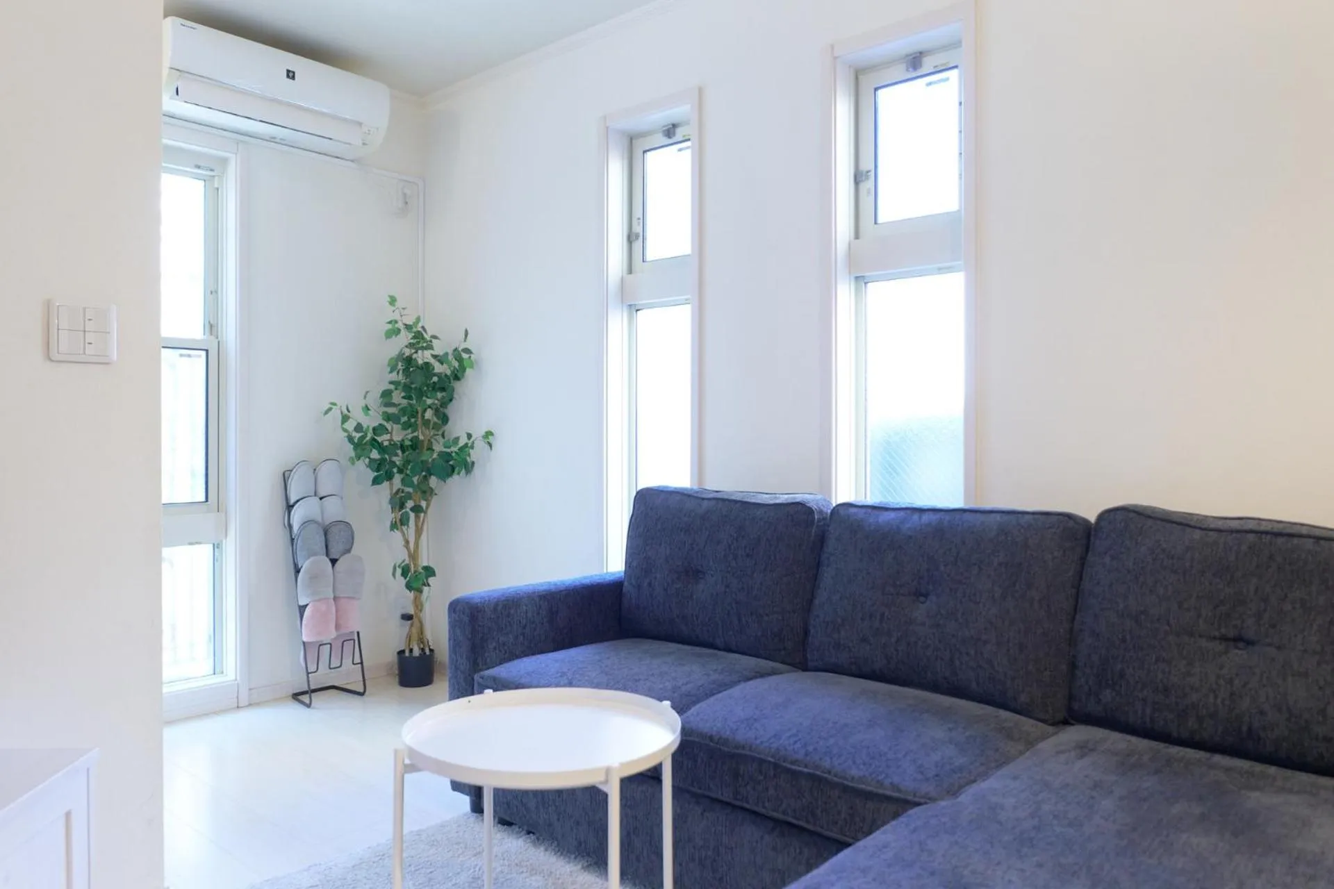 Soshigaya Apartment by Tranova