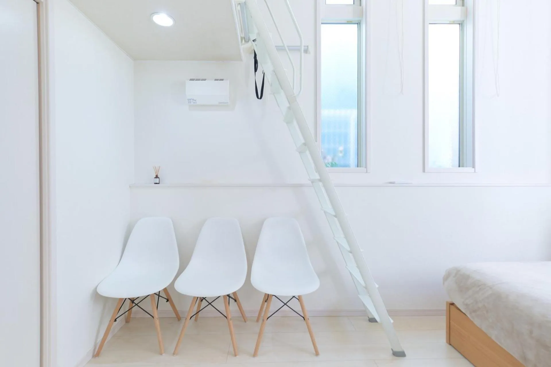 Soshigaya Apartment by Tranova