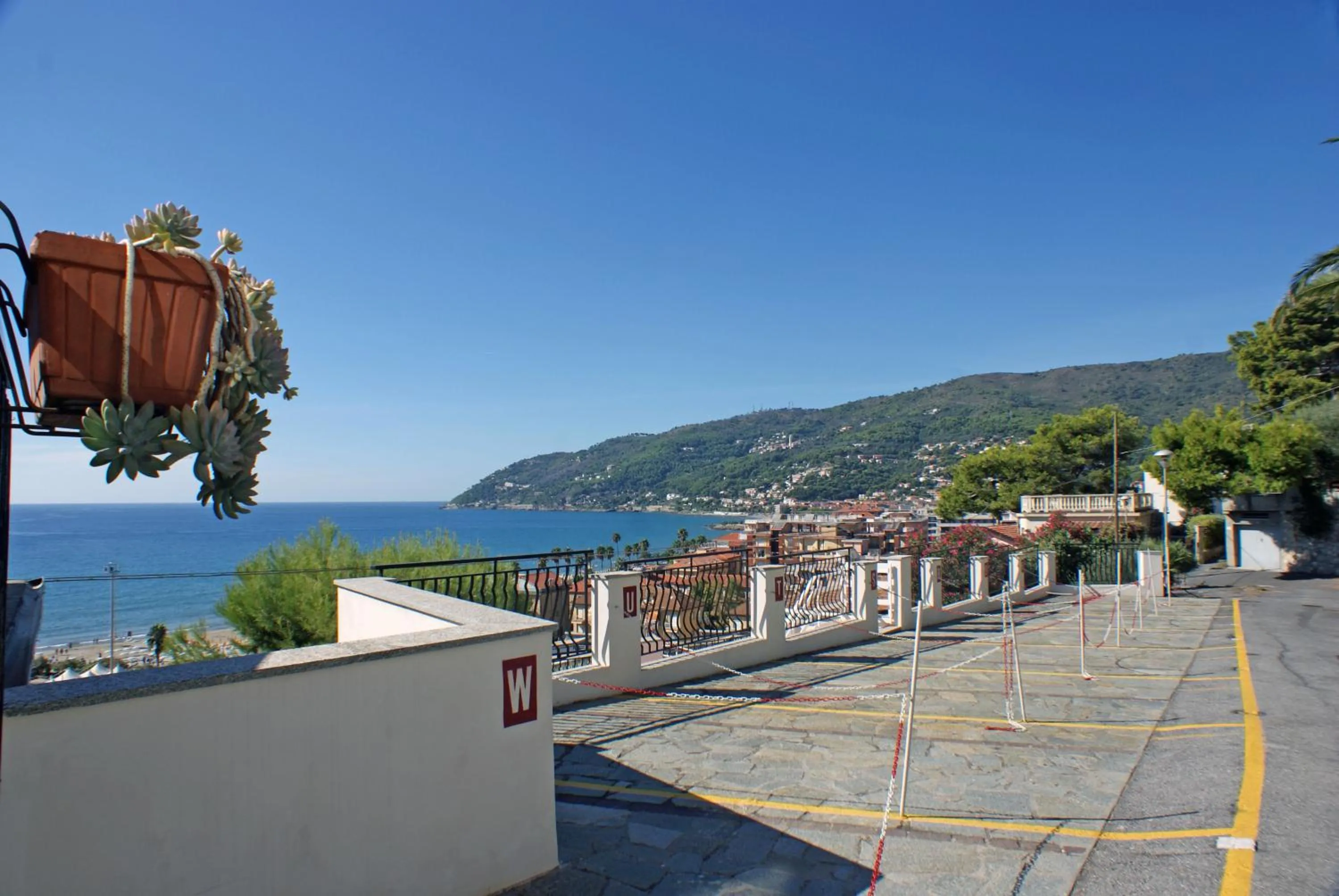 Street view in Albergo La Pineta