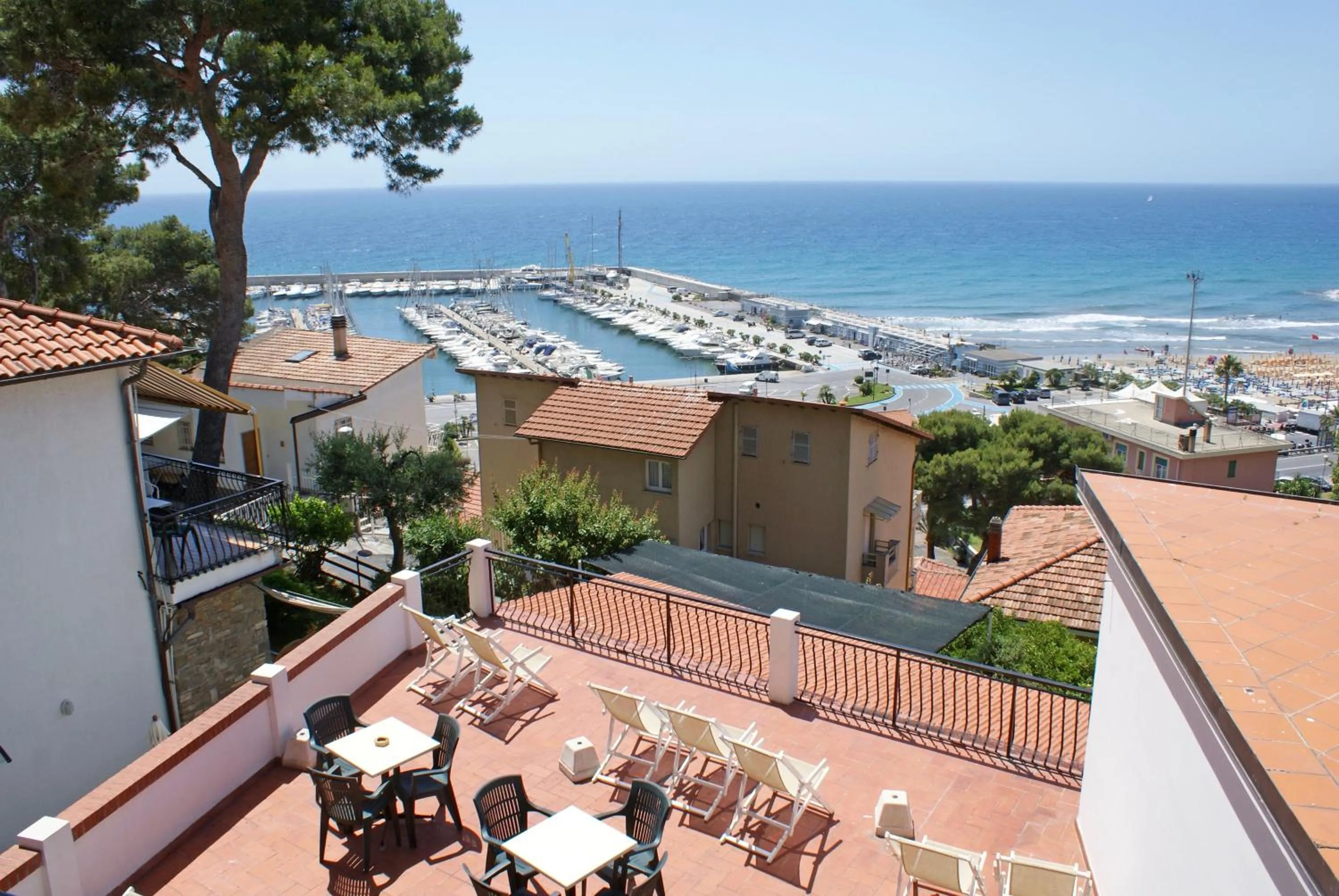 Solarium in Albergo La Pineta