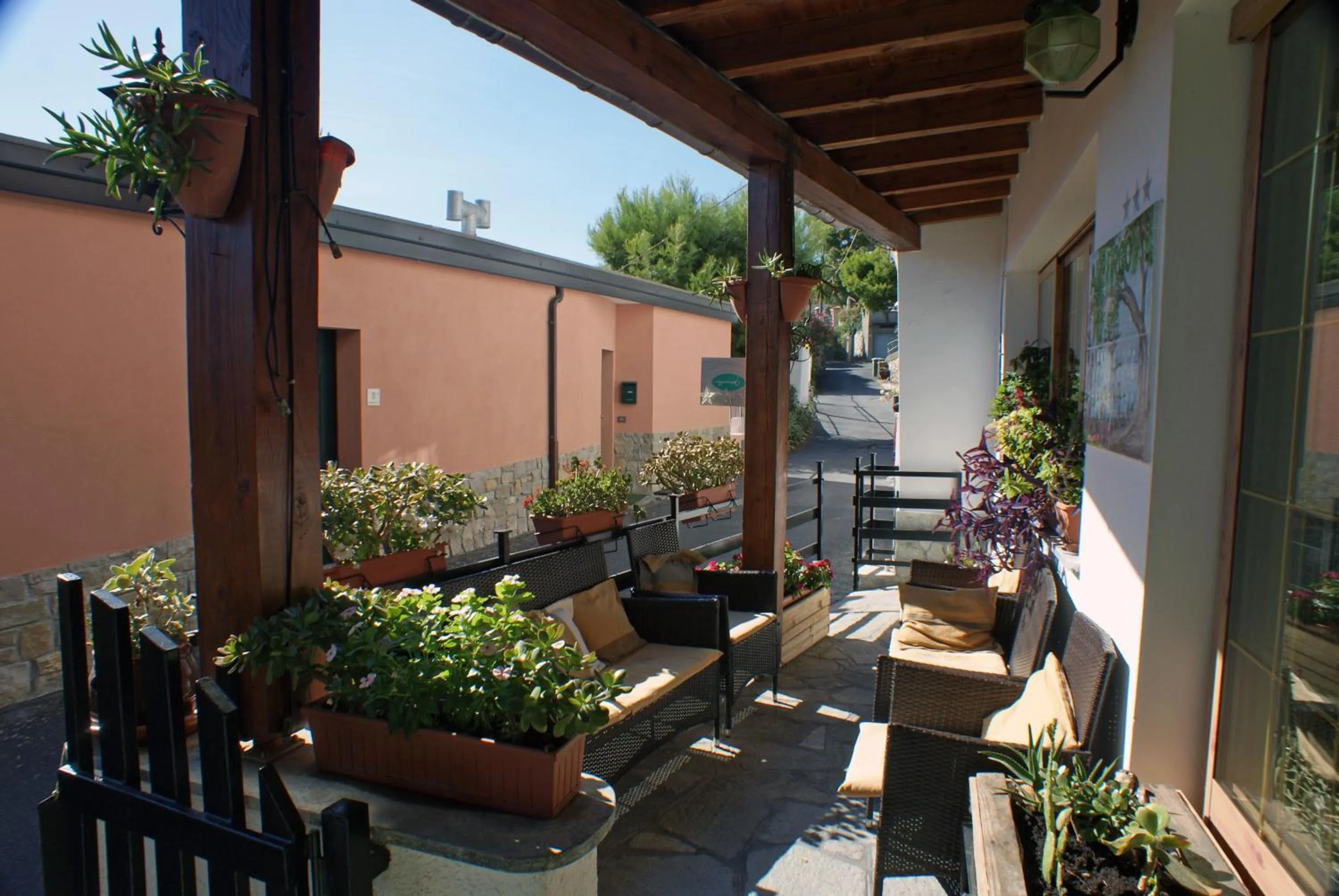 Facade/entrance in Albergo La Pineta