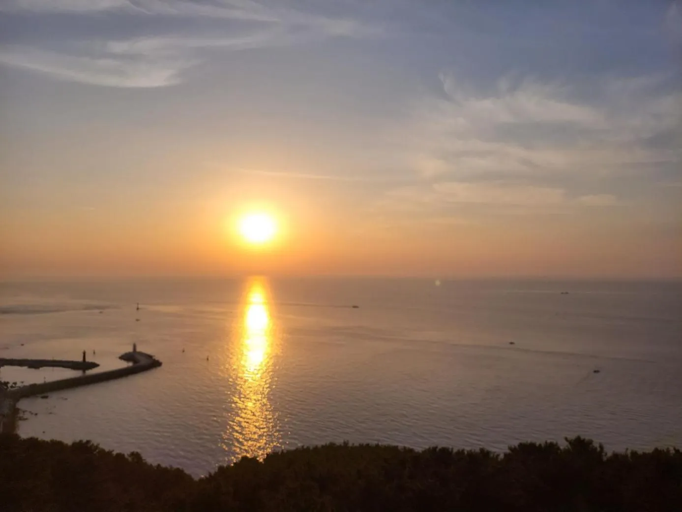 Sunrise in Suntree Hotel