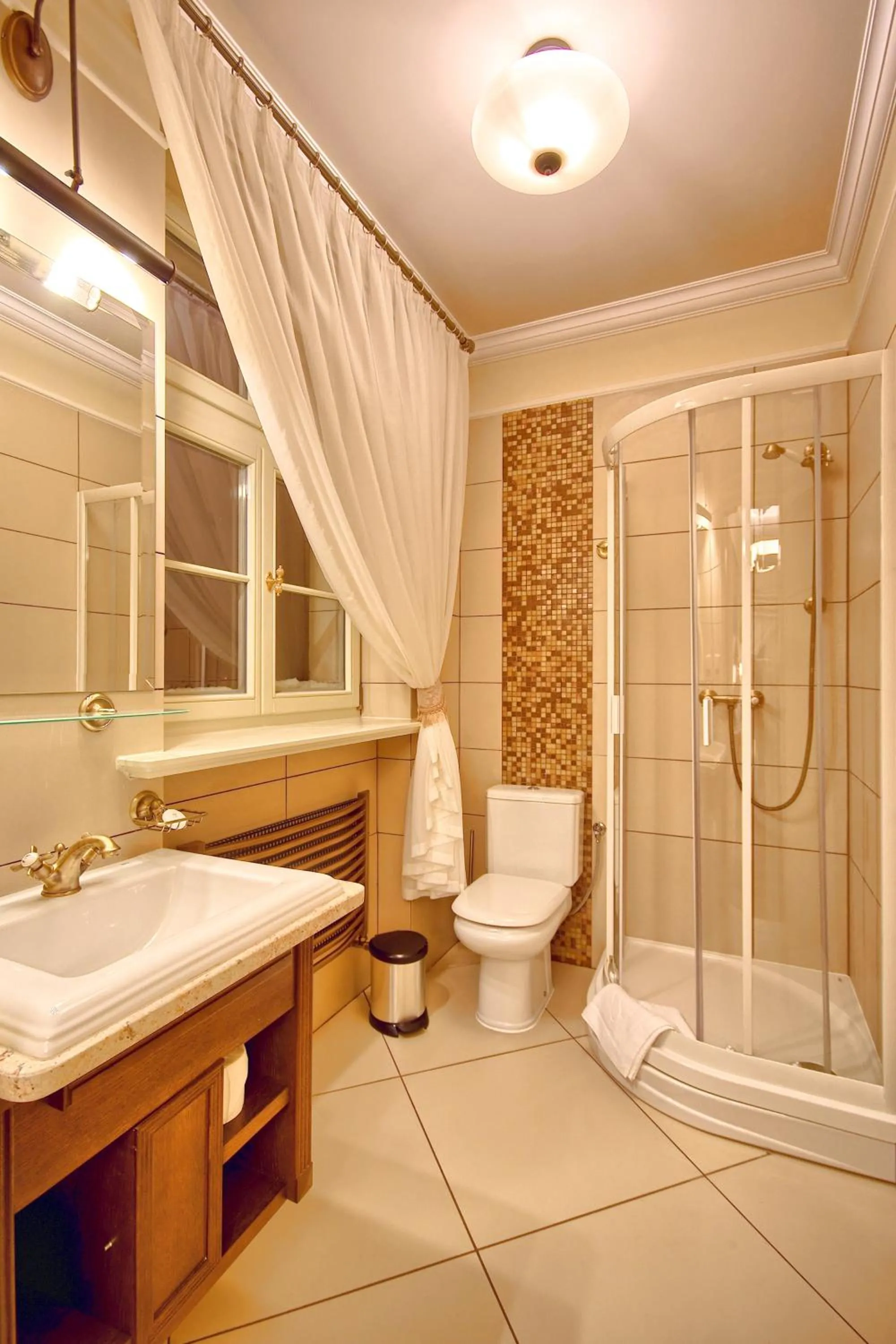 Bathroom in Pałac Tłokinia