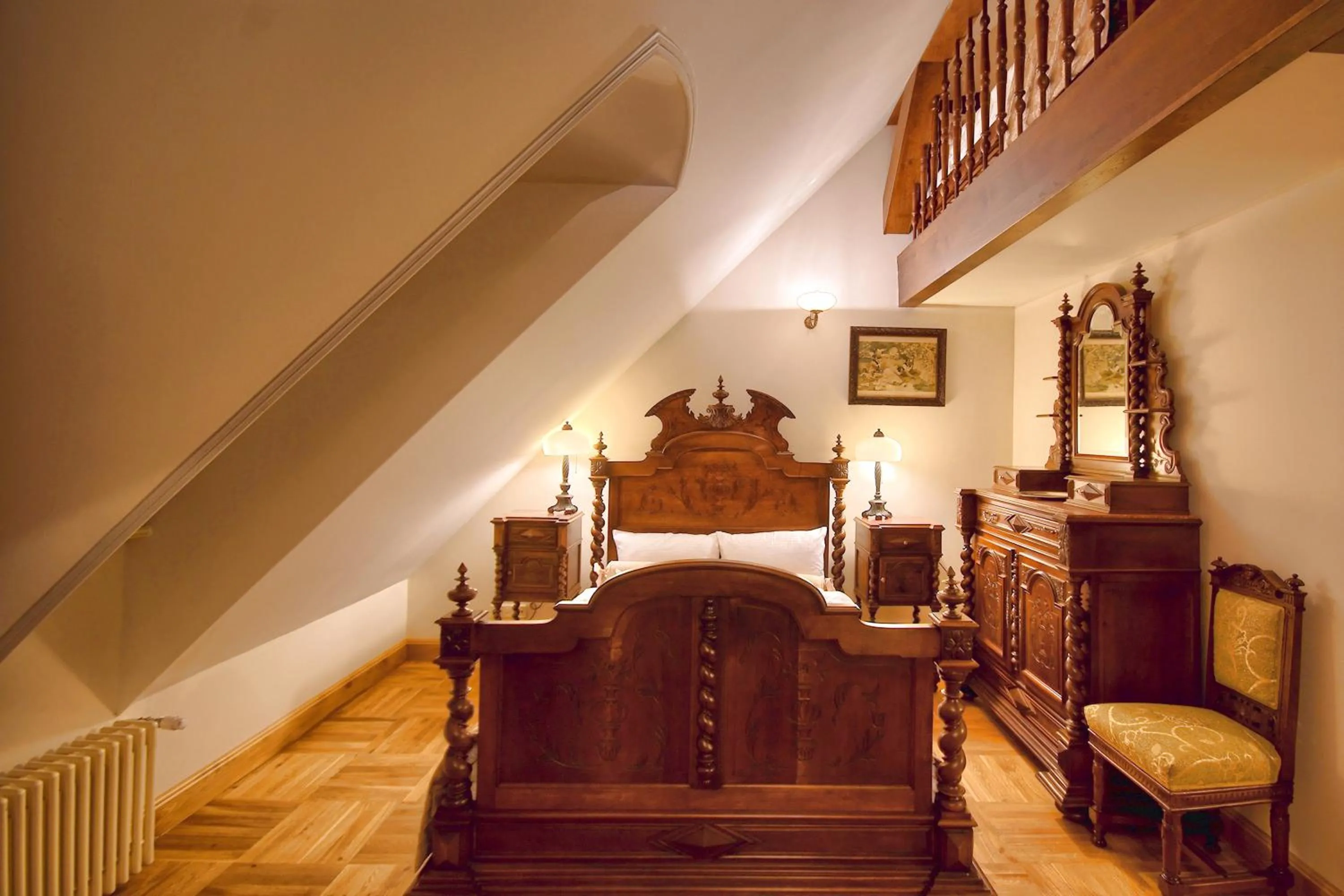 Bedroom in Pałac Tłokinia