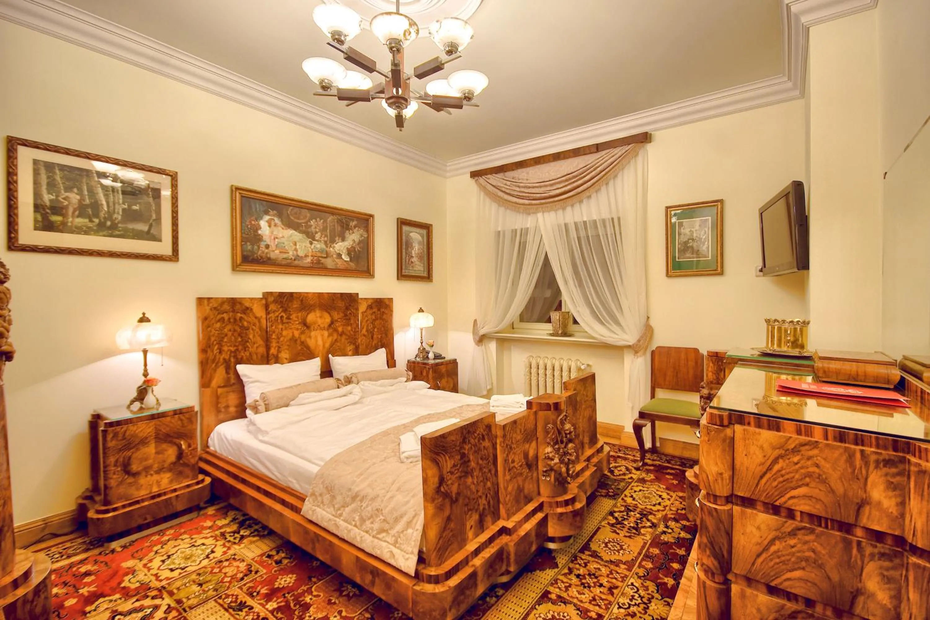 Bedroom, Bed in Pałac Tłokinia