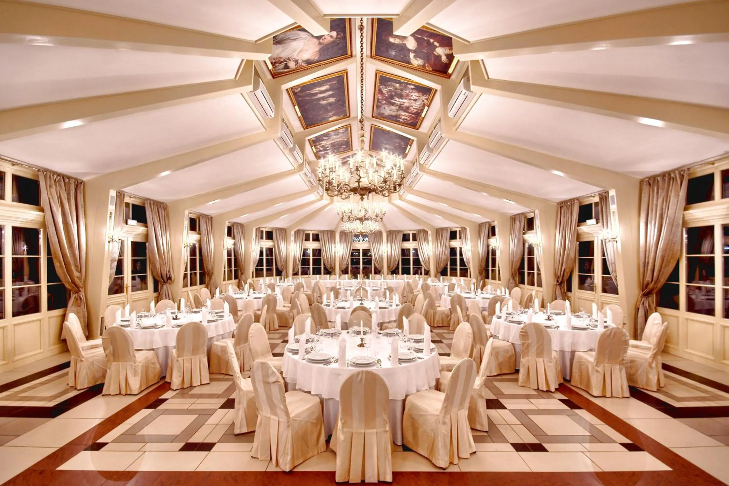 Banquet/Function facilities in Pałac Tłokinia
