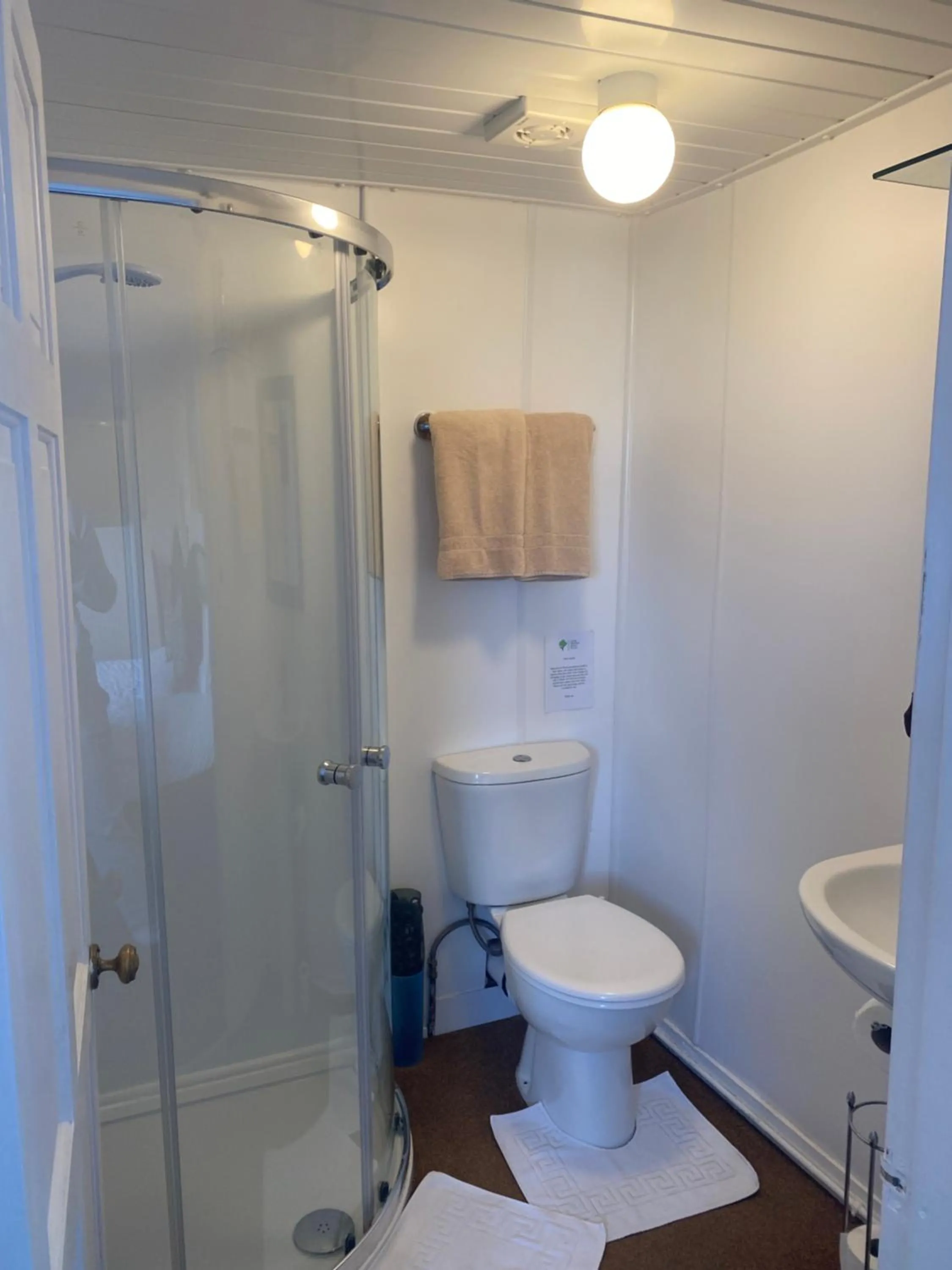 Shower in White Heather Guest House