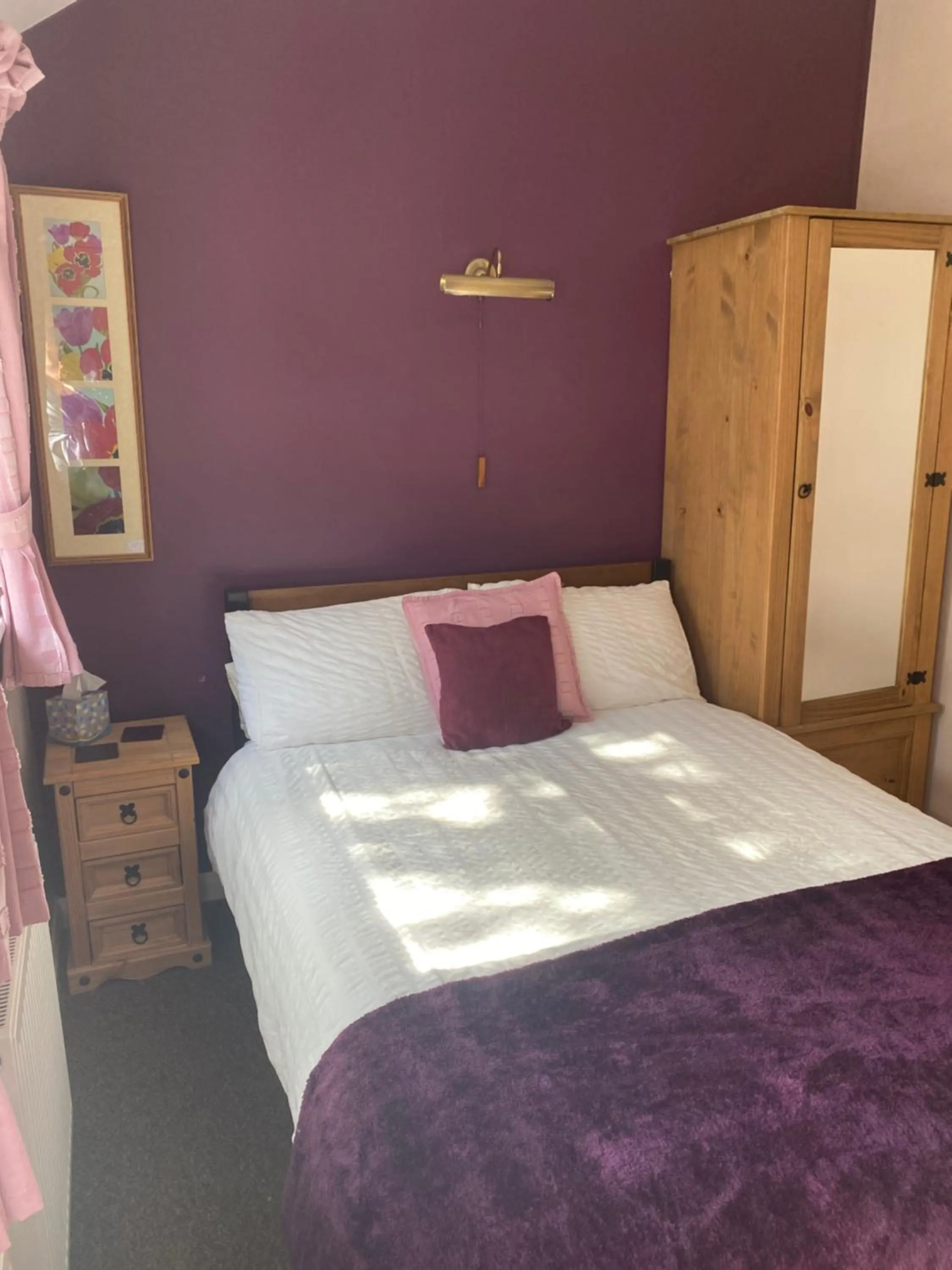 Bedroom, Bed in White Heather Guest House