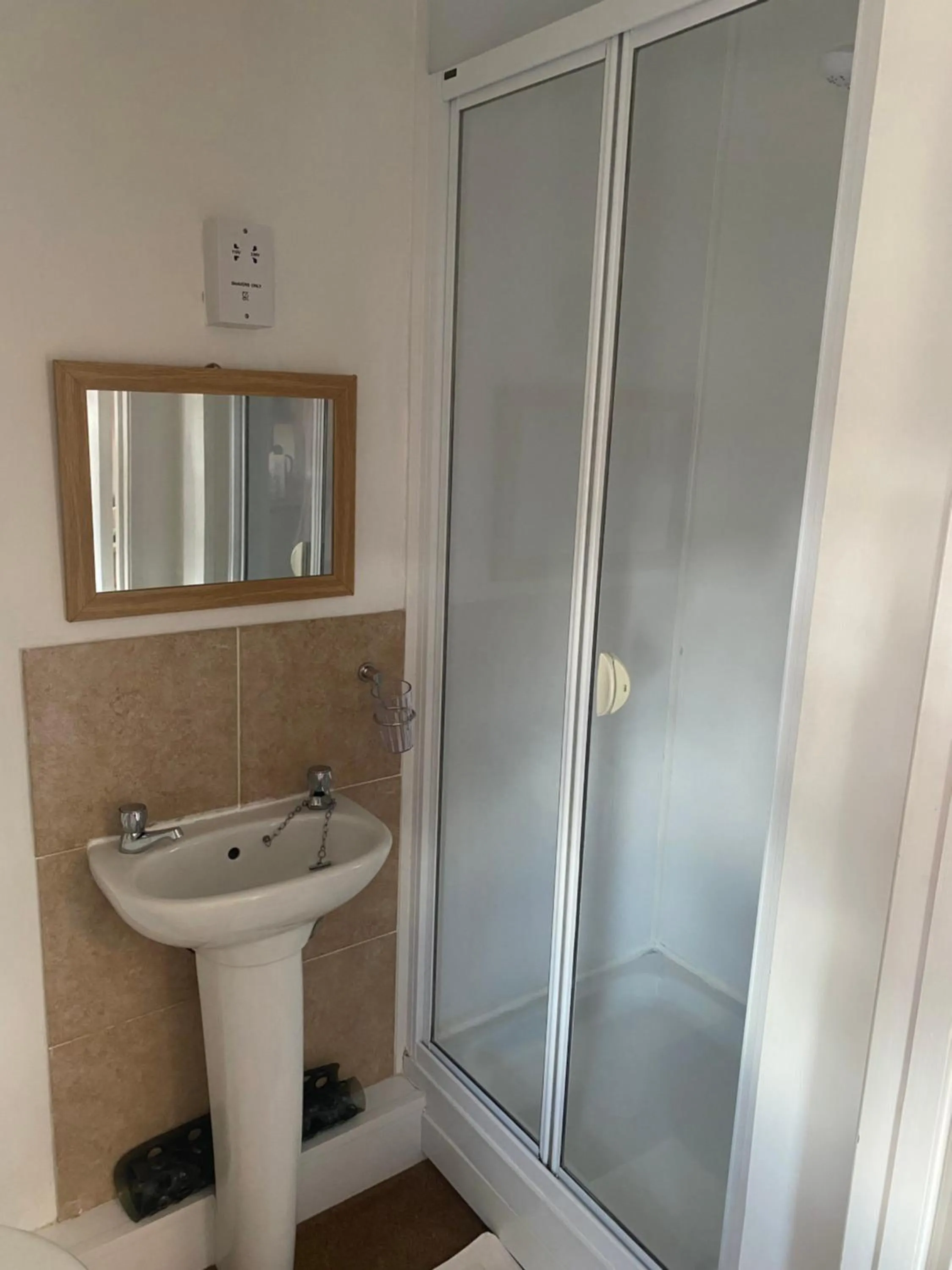 Shower in White Heather Guest House