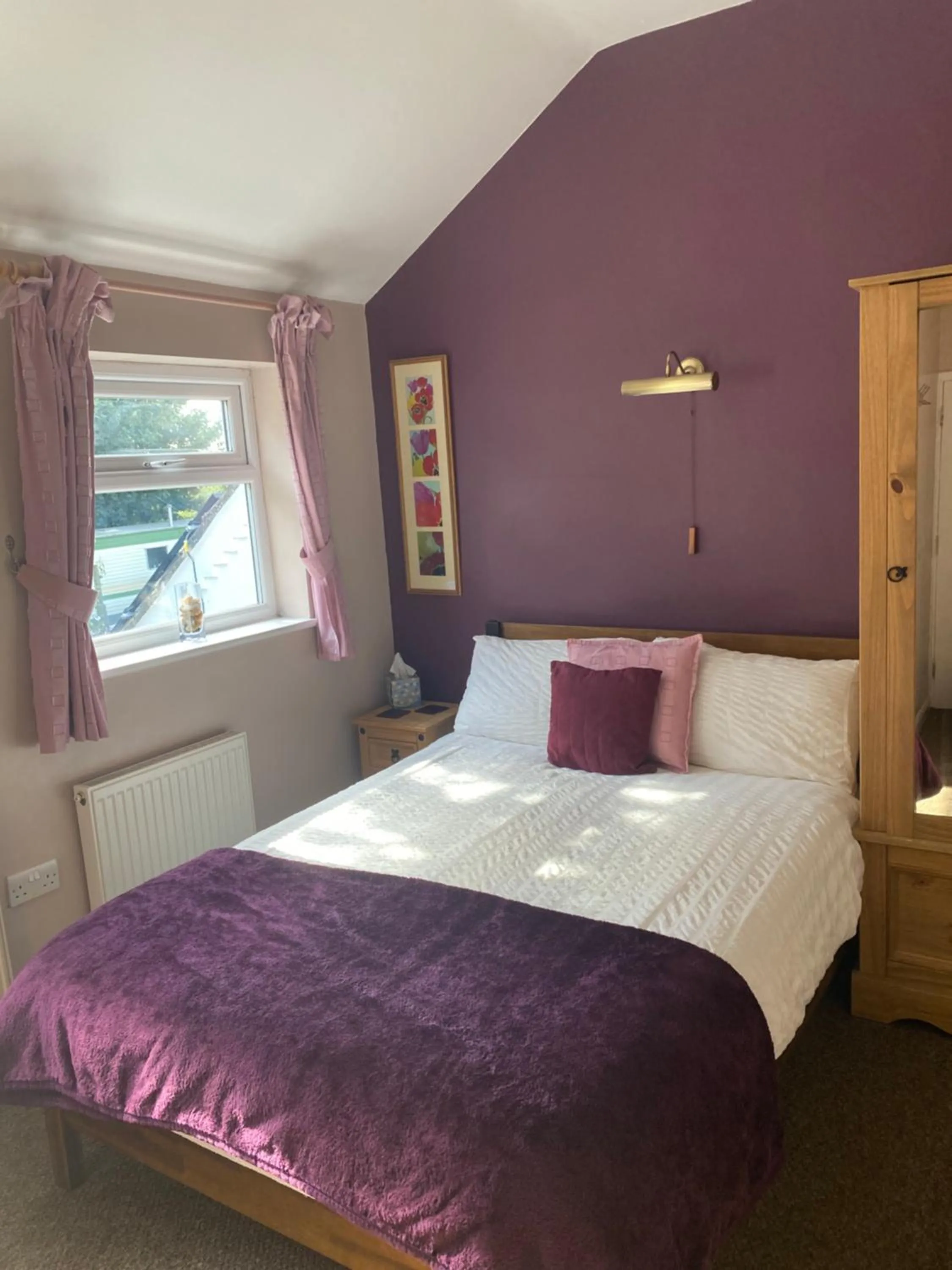 Bed in White Heather Guest House