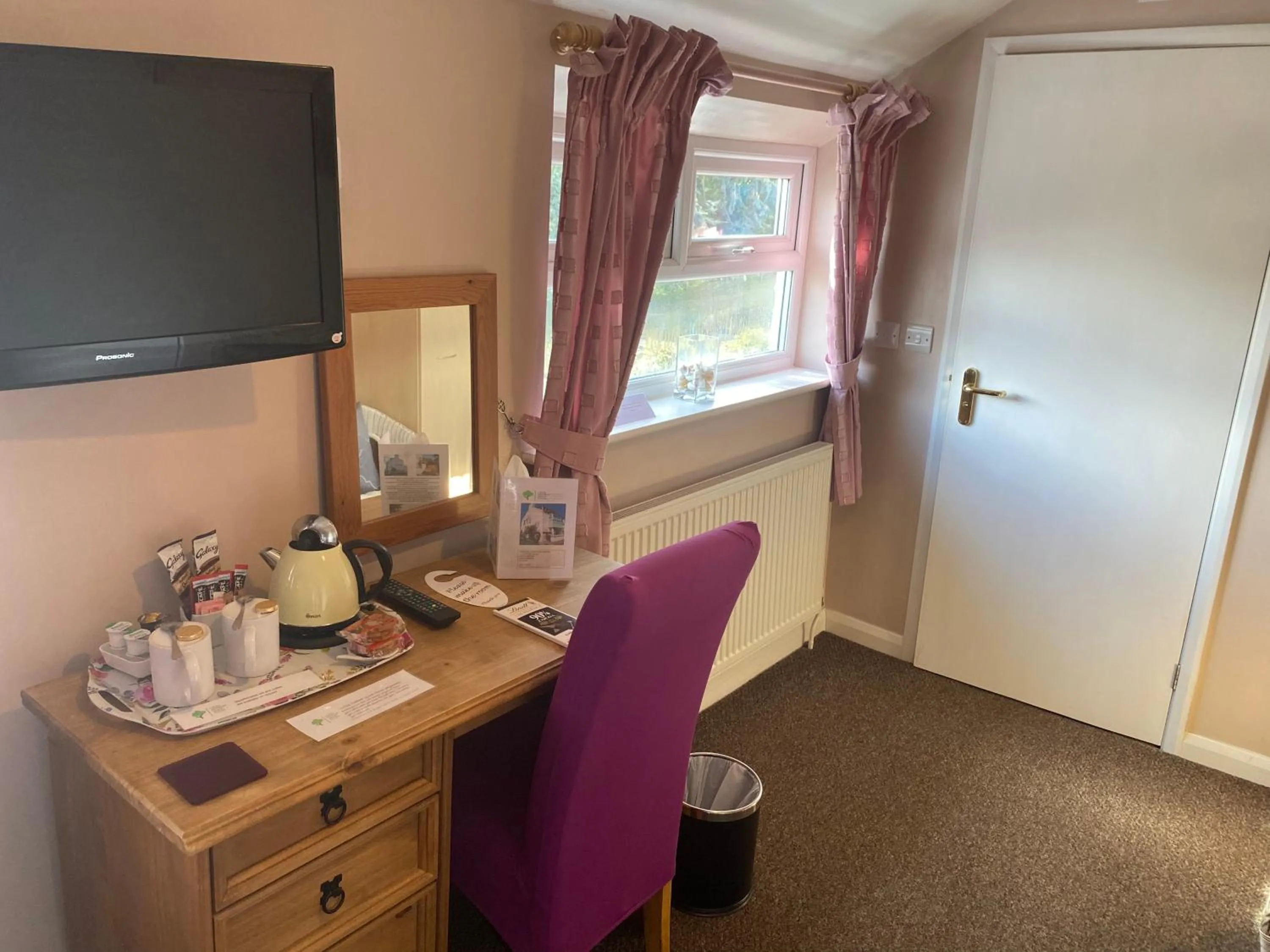 TV and multimedia in White Heather Guest House