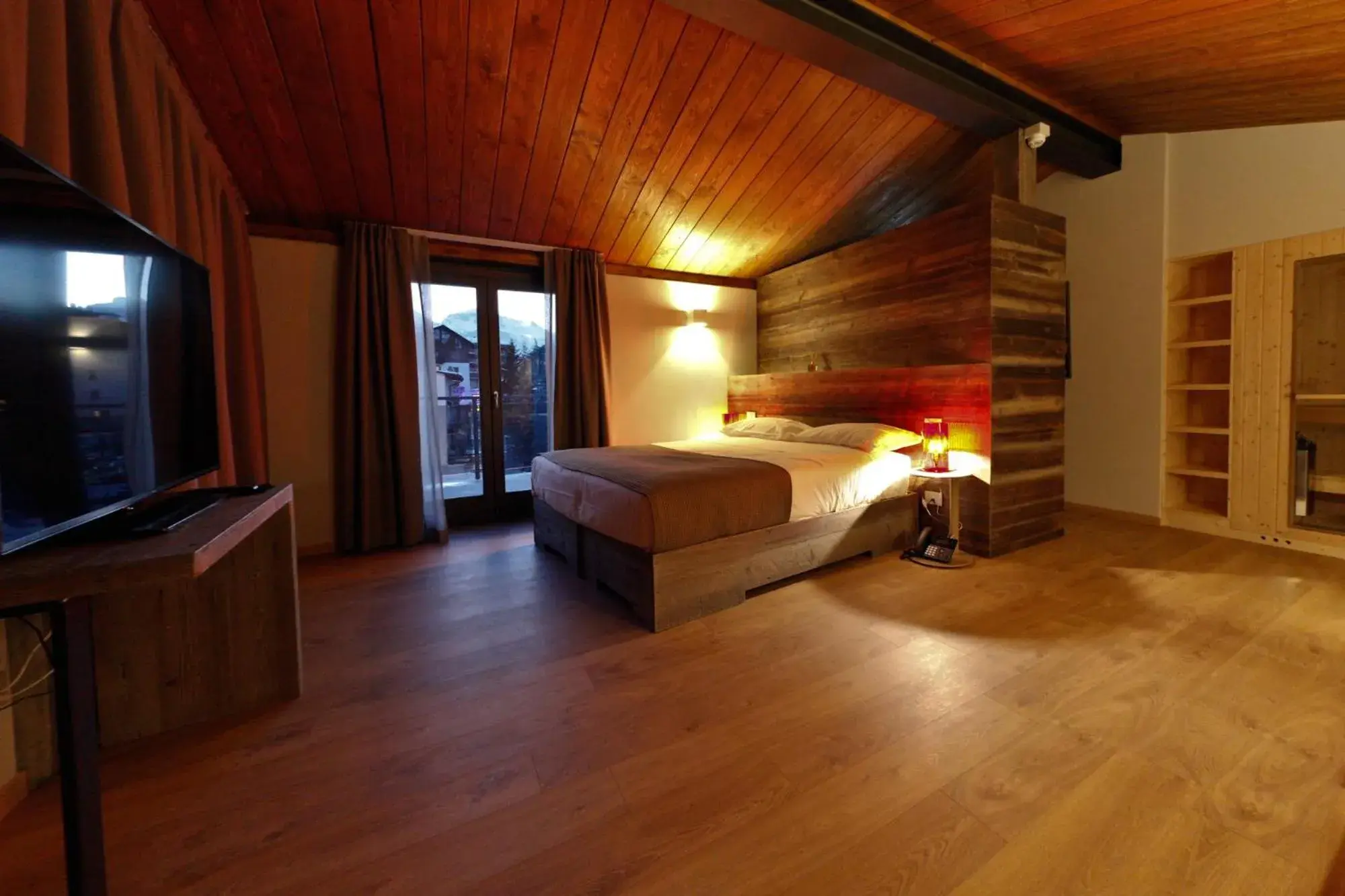 Suite with Sauna in Du Parc Hotel Suite with Sauna in Du Parc Hotel