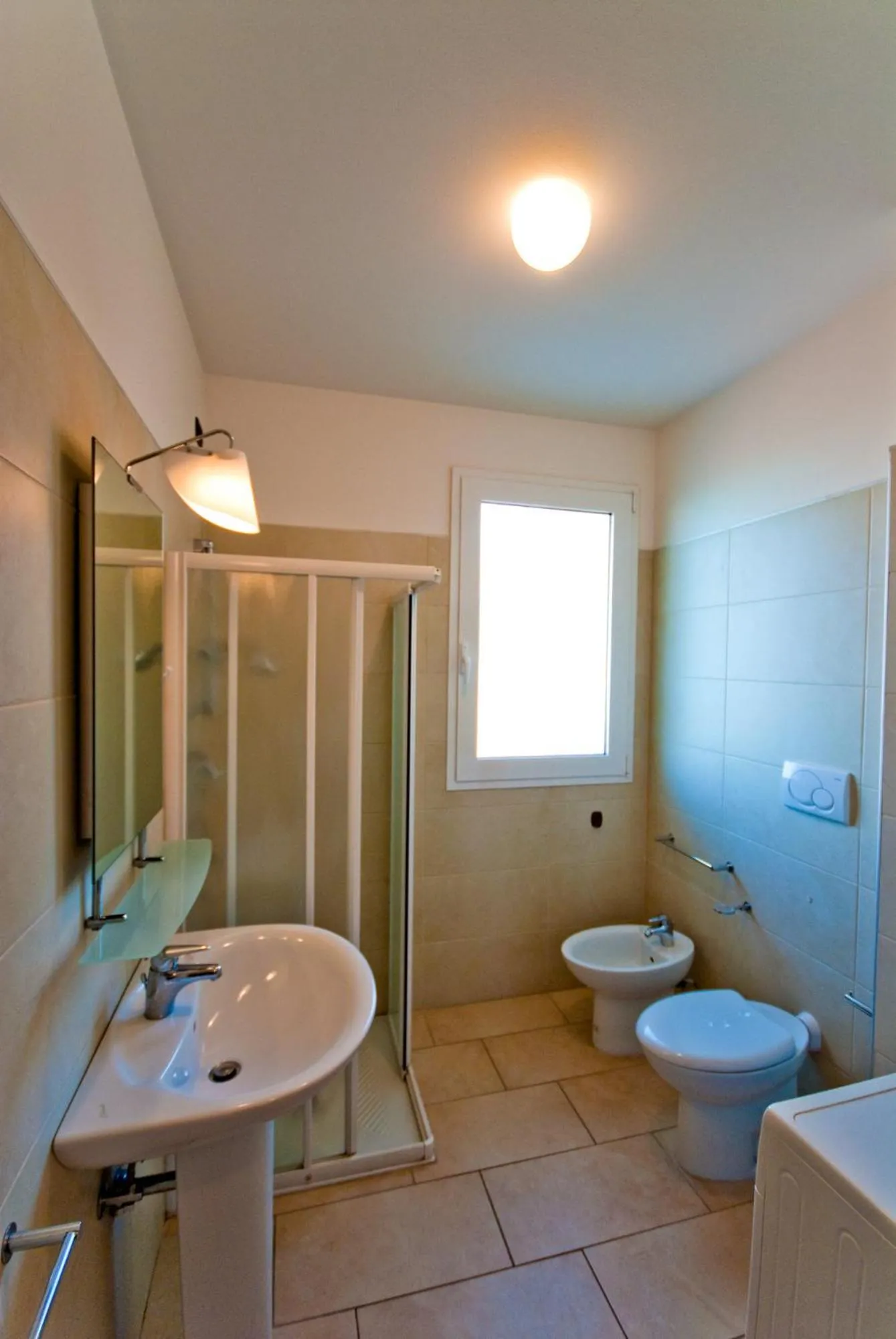 Shower in Residence Solemar - Agenzia Cocal