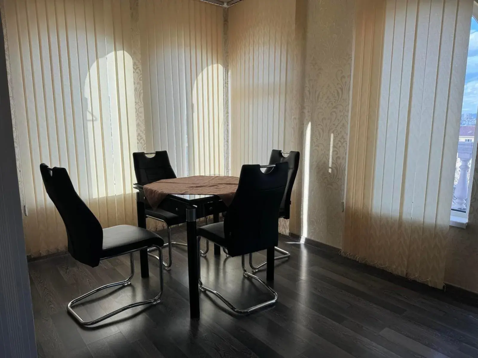 Deluxe Apartment in Central Plaza Hotel Deluxe Apartment in Central Plaza Hotel