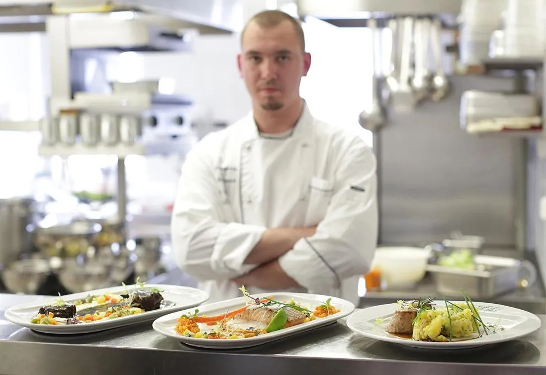 Staff in Hotel Auto Jas