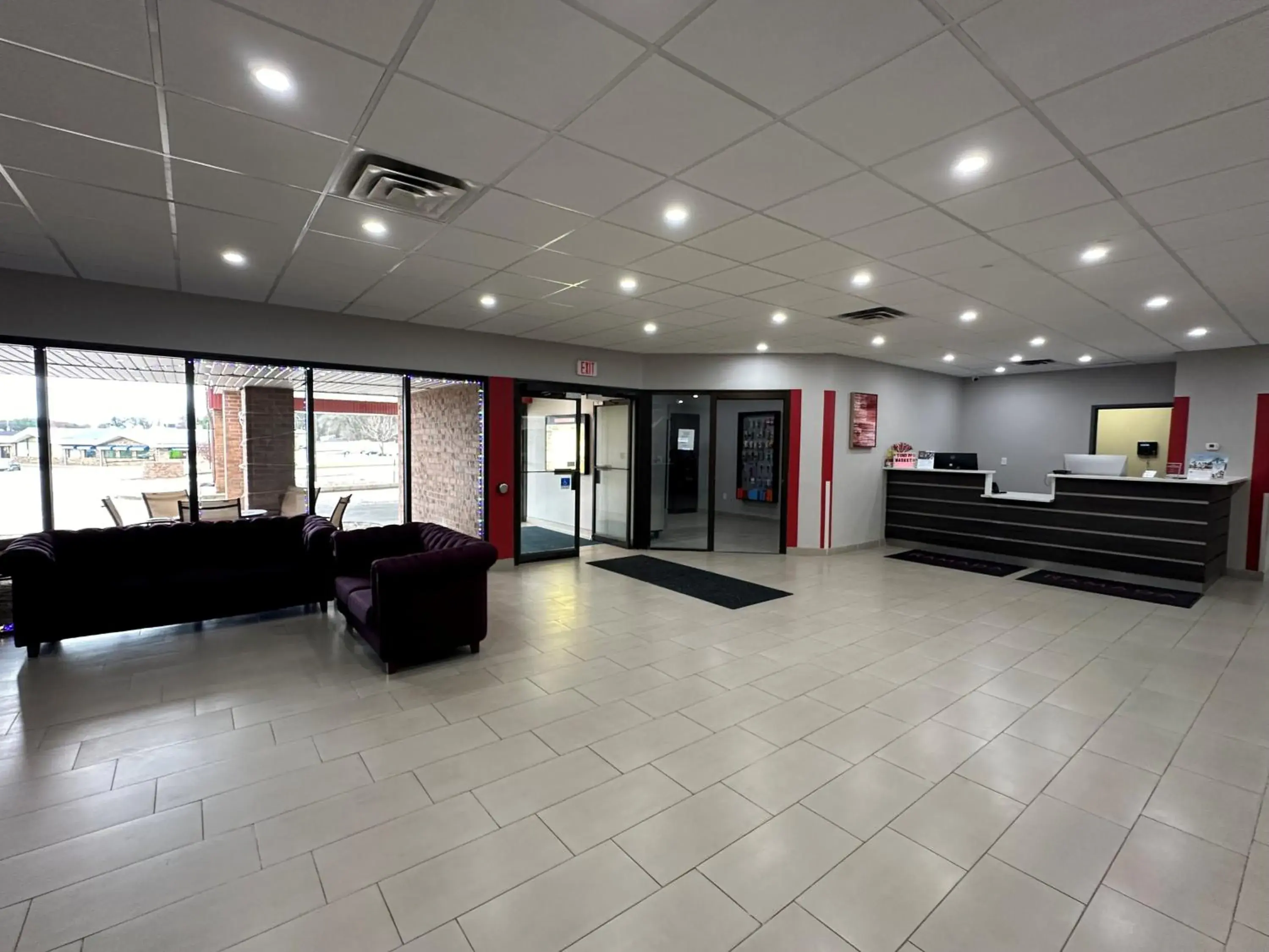 Lobby or reception in Ramada by Wyndham Waupaca Lobby or reception in Ramada by Wyndham Waupaca