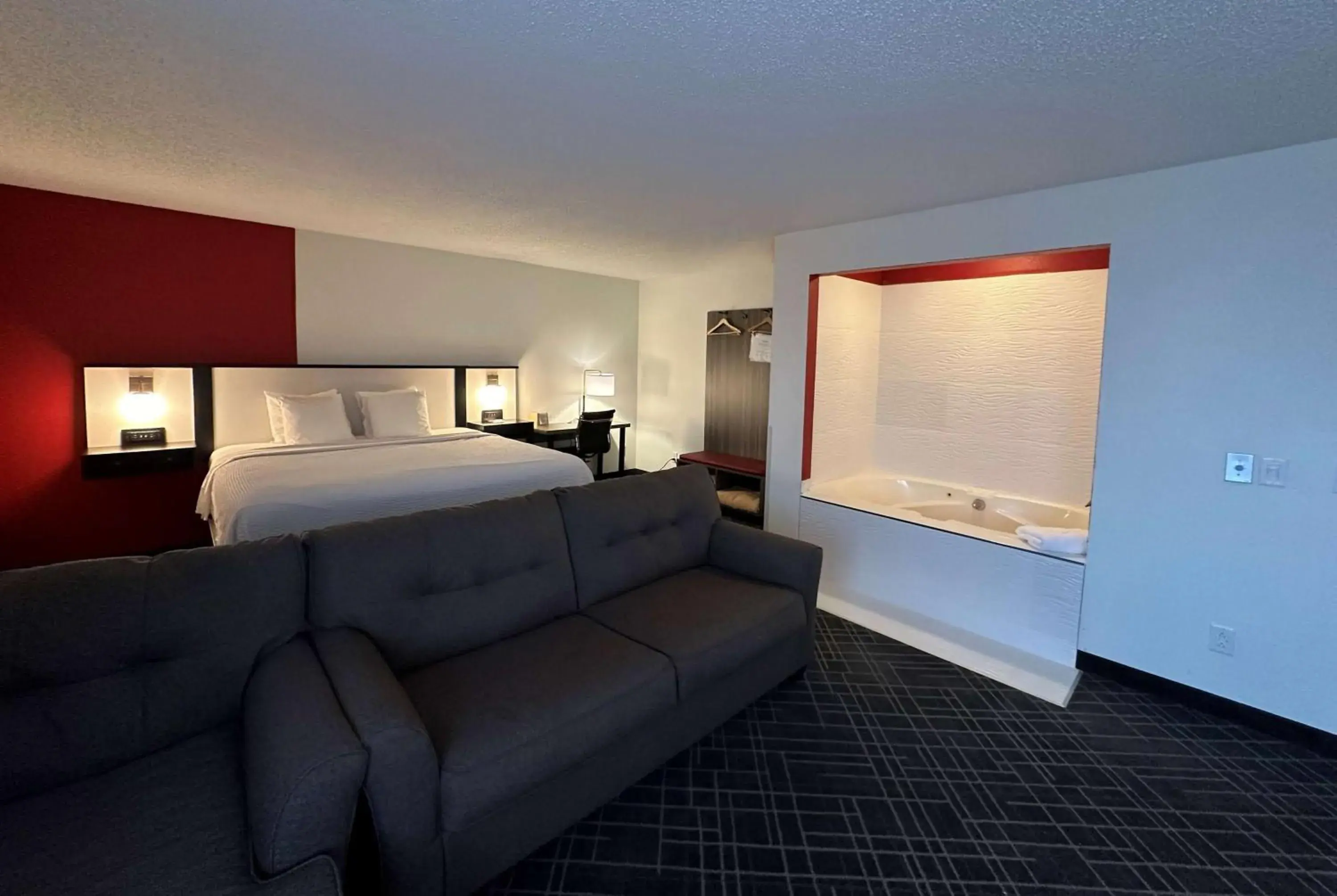 Photo of the whole room, Bed in Ramada by Wyndham Waupaca Photo of the whole room, Bed in Ramada by Wyndham Waupaca