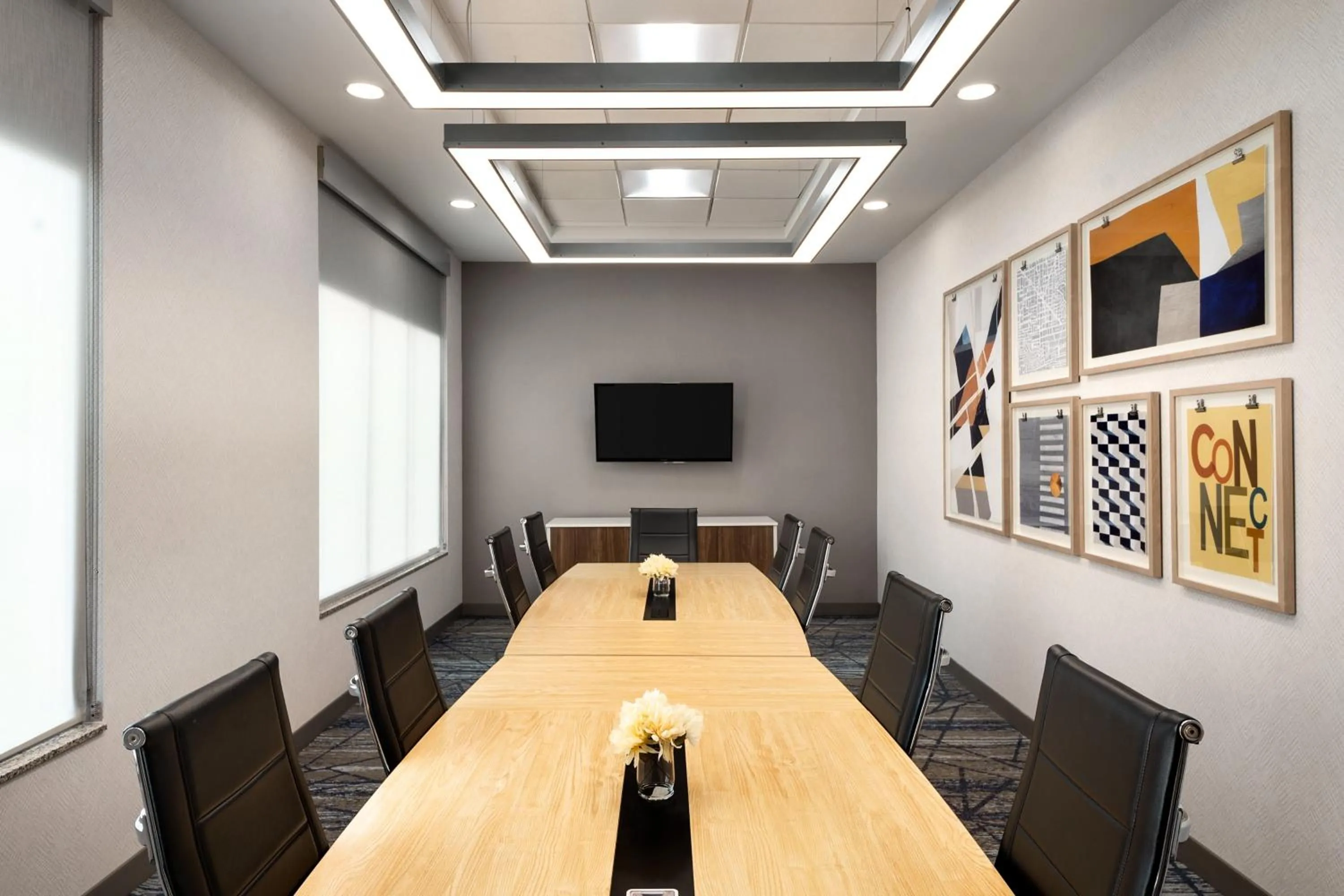 Meeting/conference room in Holiday Inn Express Richmond by IHG