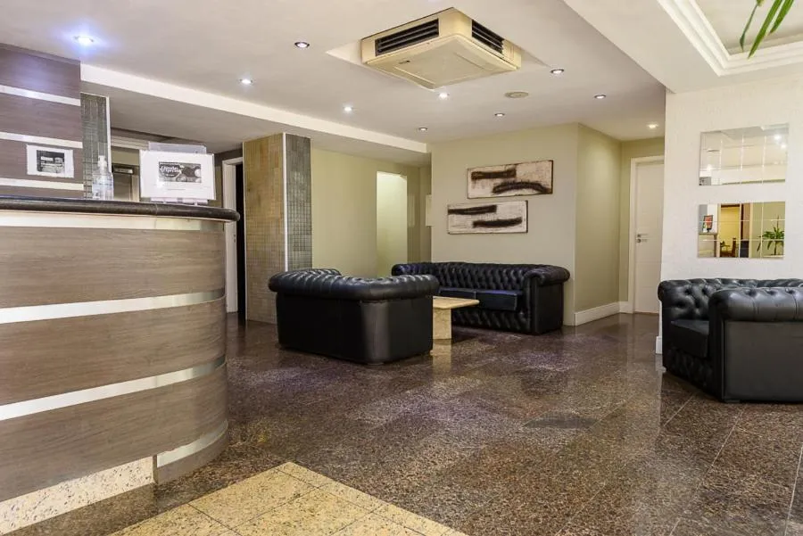 Living room in Plaza Suite Hotel