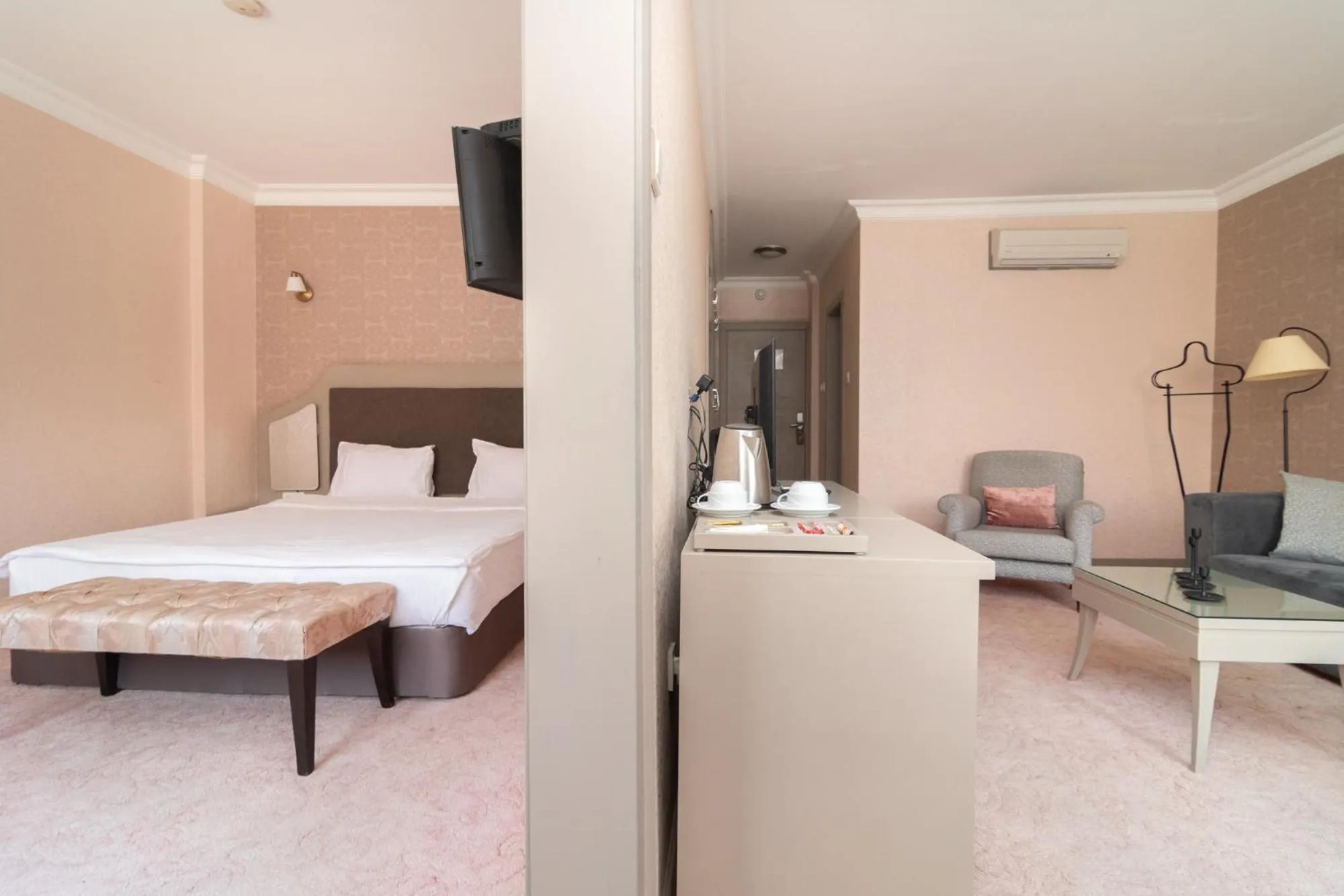 Bed in Asrin Park Hotel & Spa Convention Center