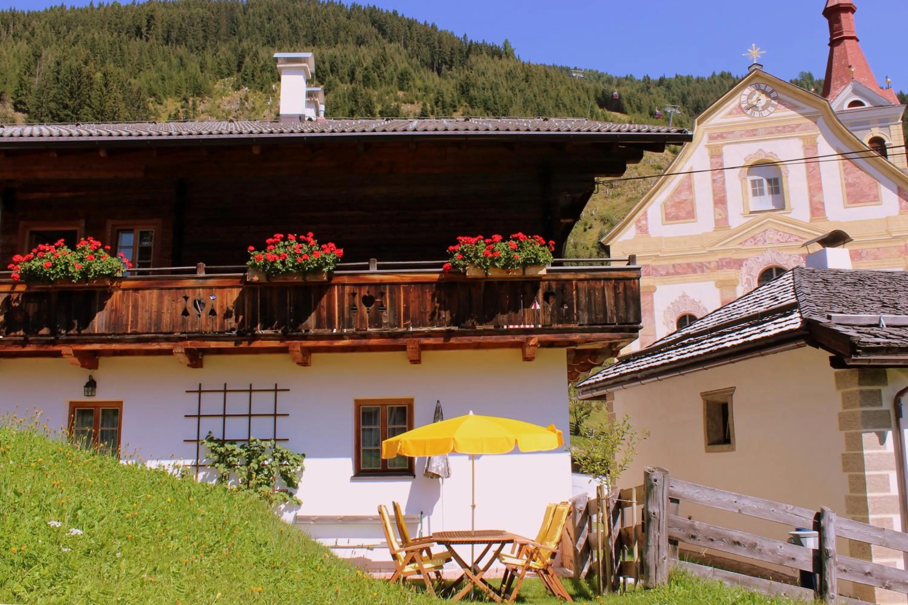 Property building in Ferienhaus Veider