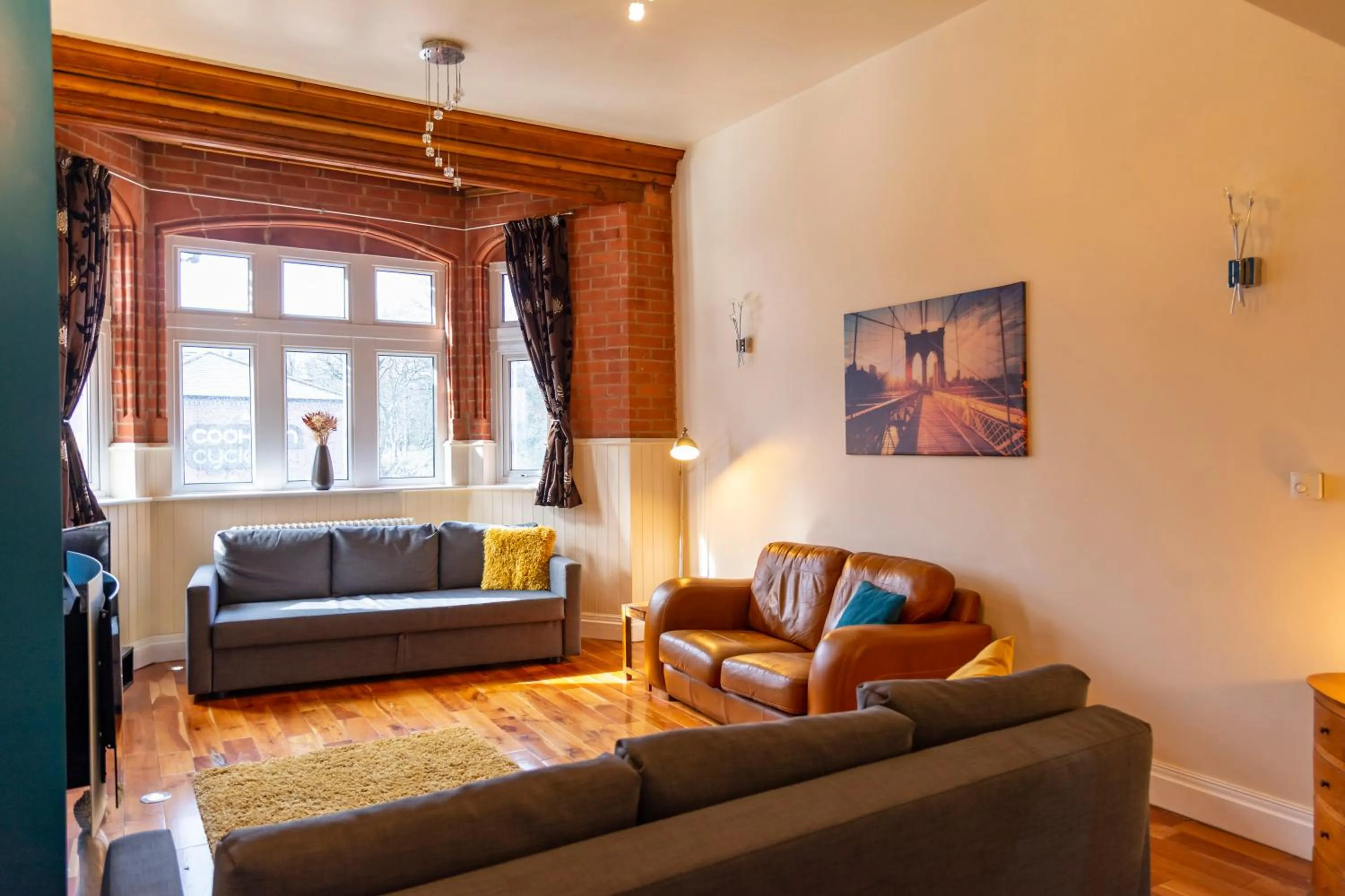 Apartment No 1 - The Old Red King Pub, Whitefield, Manchester