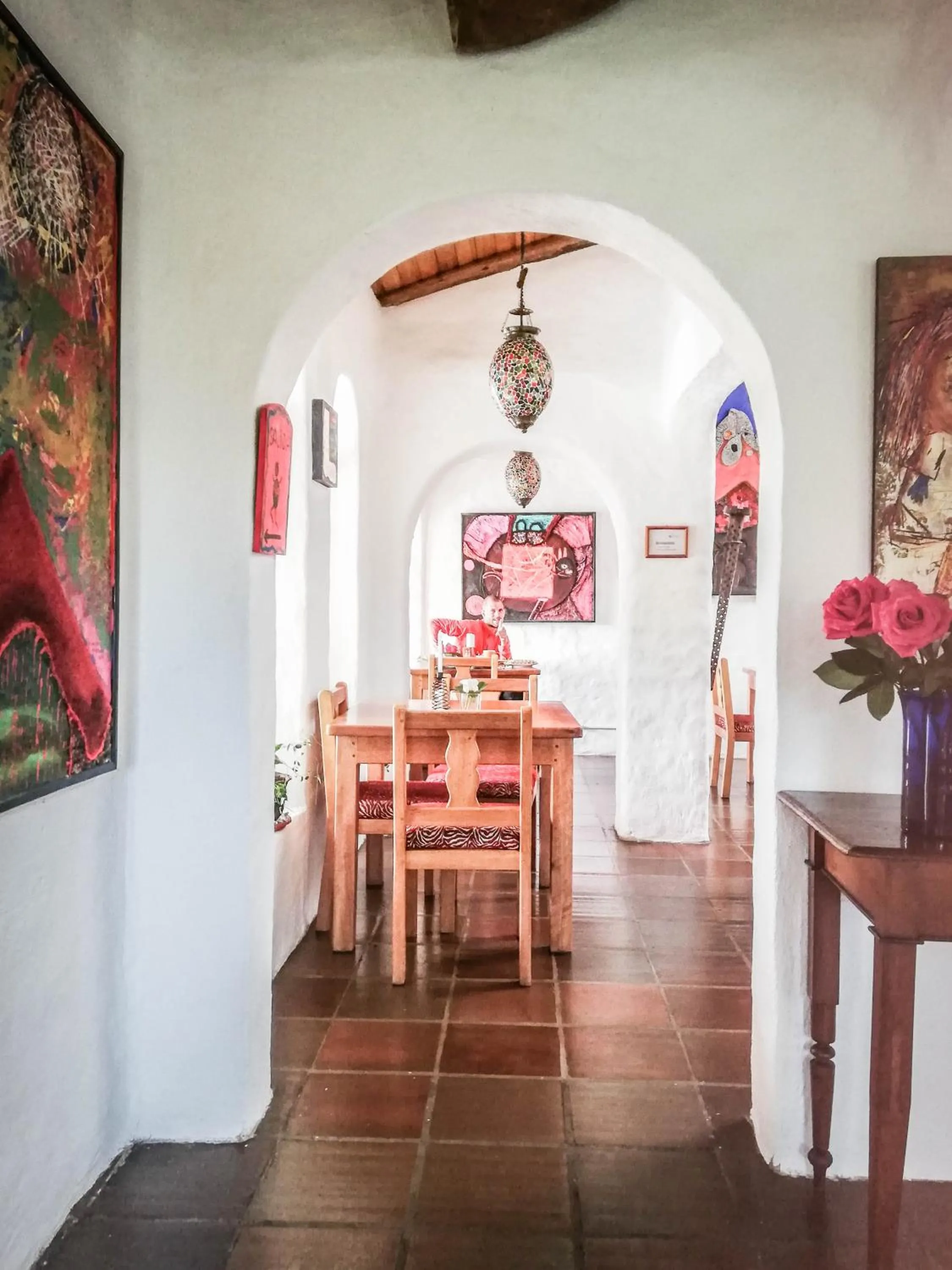 Restaurant/places to eat in Hosteria Museart Pantavi