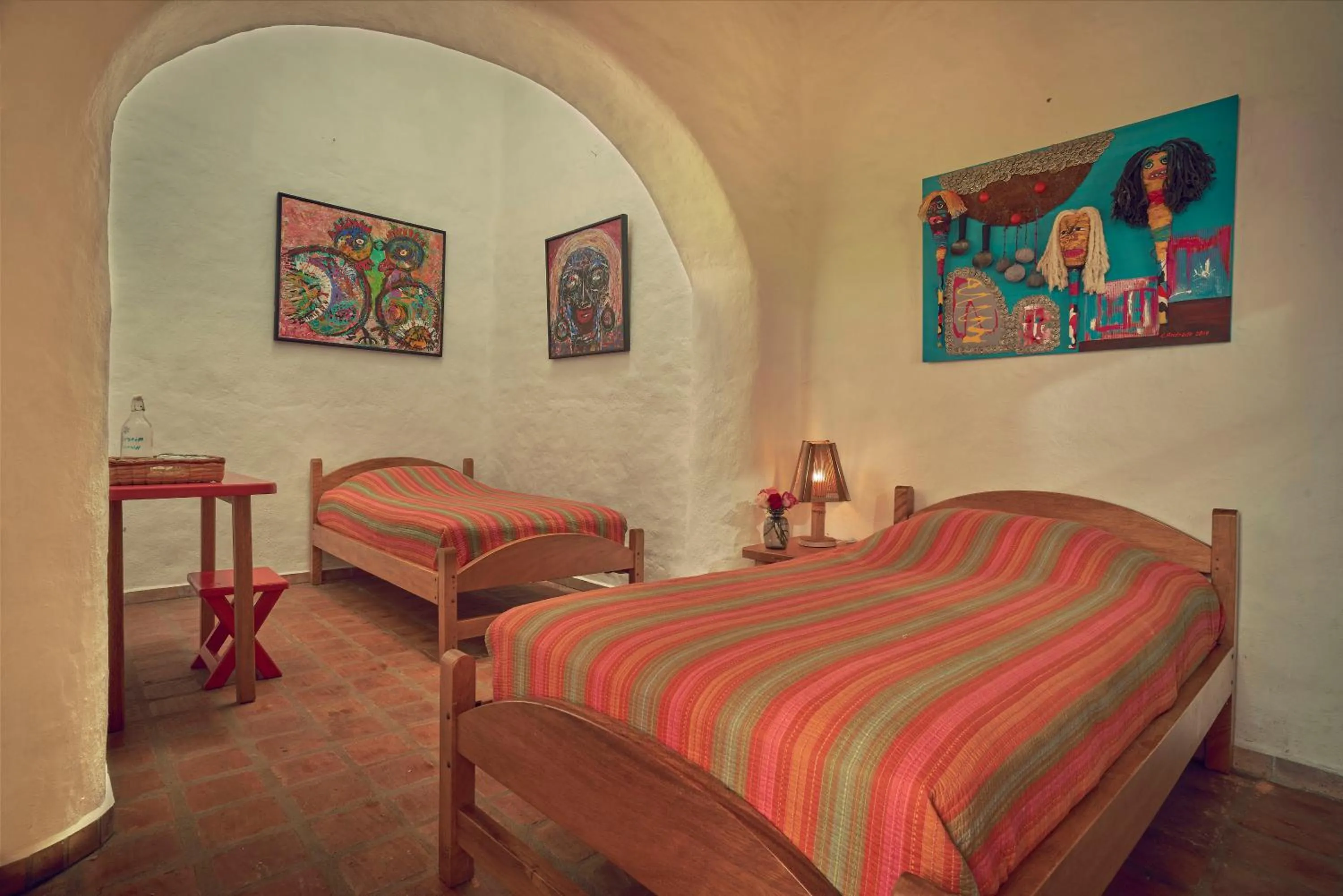 Photo of the whole room in Hosteria Museart Pantavi