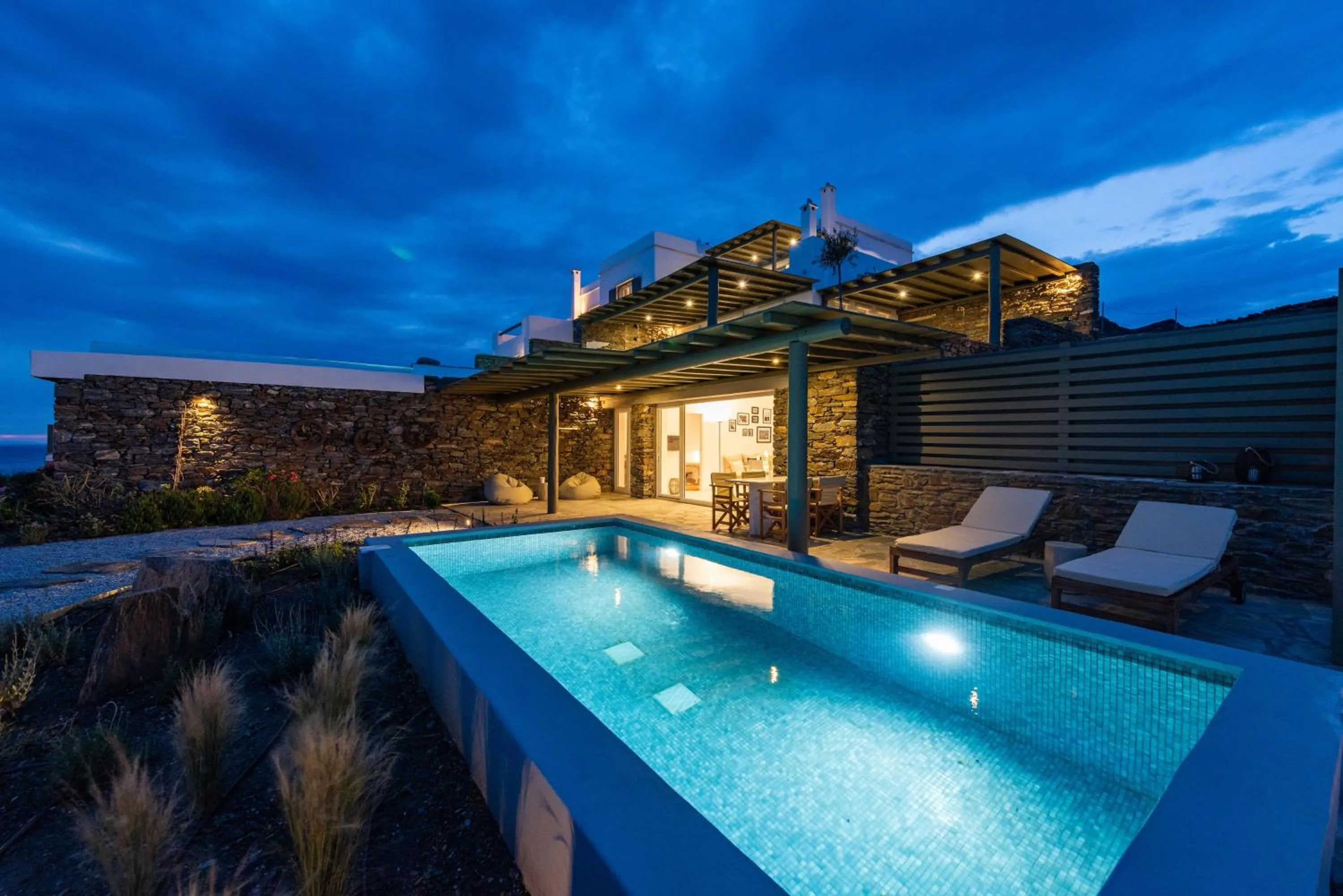 VATHI BLEU PRIVATE VILLAS
