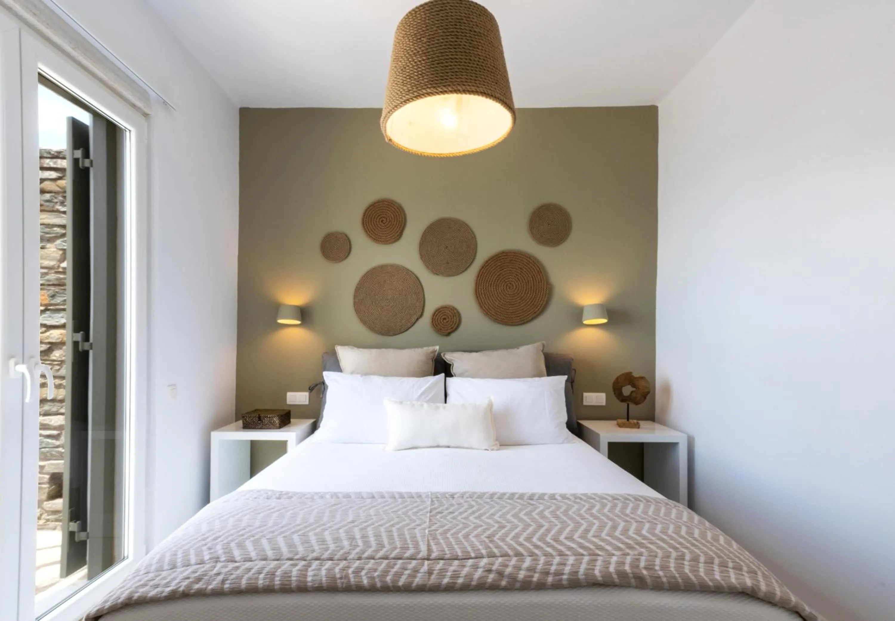 Bed in VATHI BLEU PRIVATE VILLAS