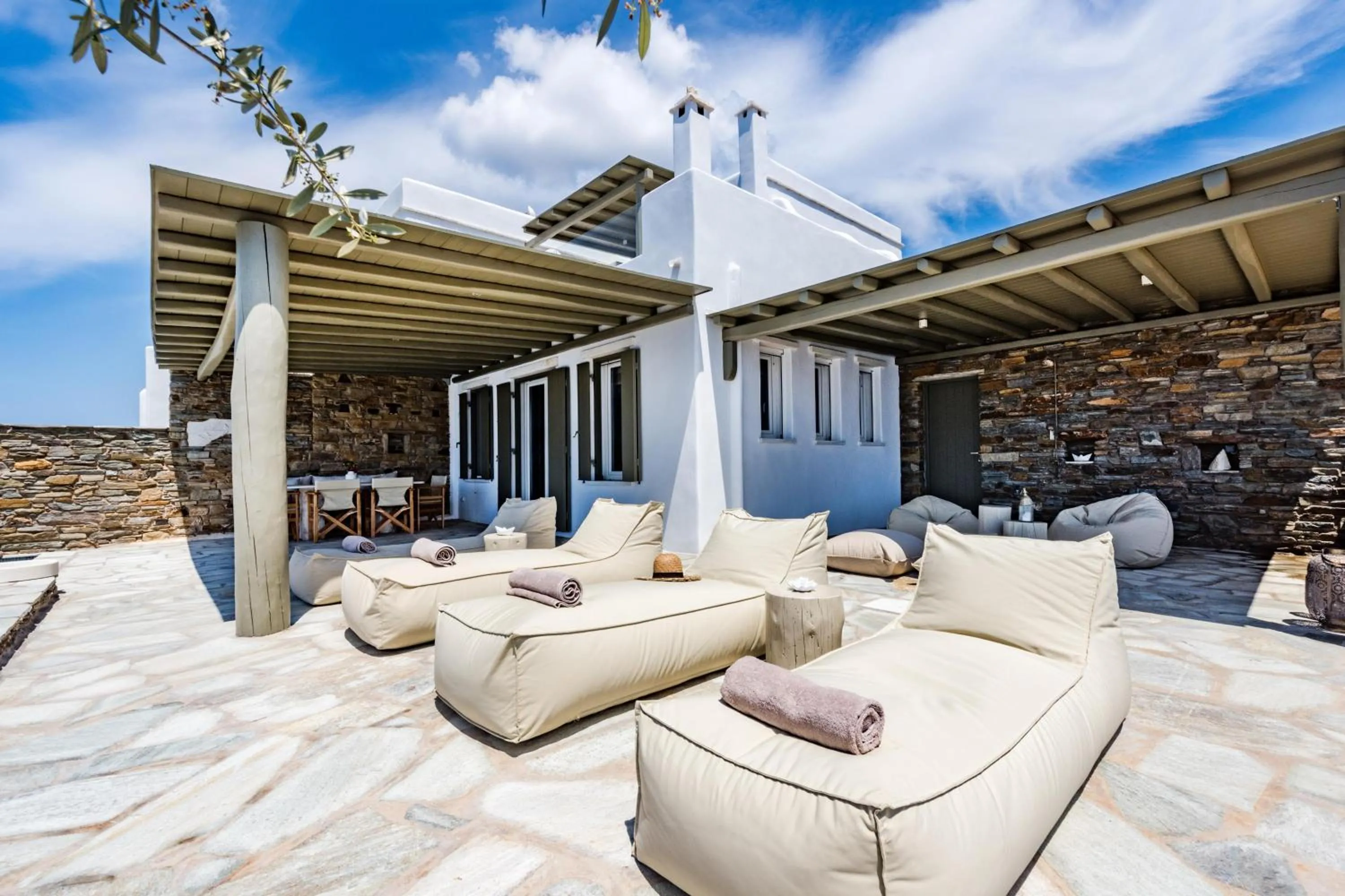 VATHI BLEU PRIVATE VILLAS