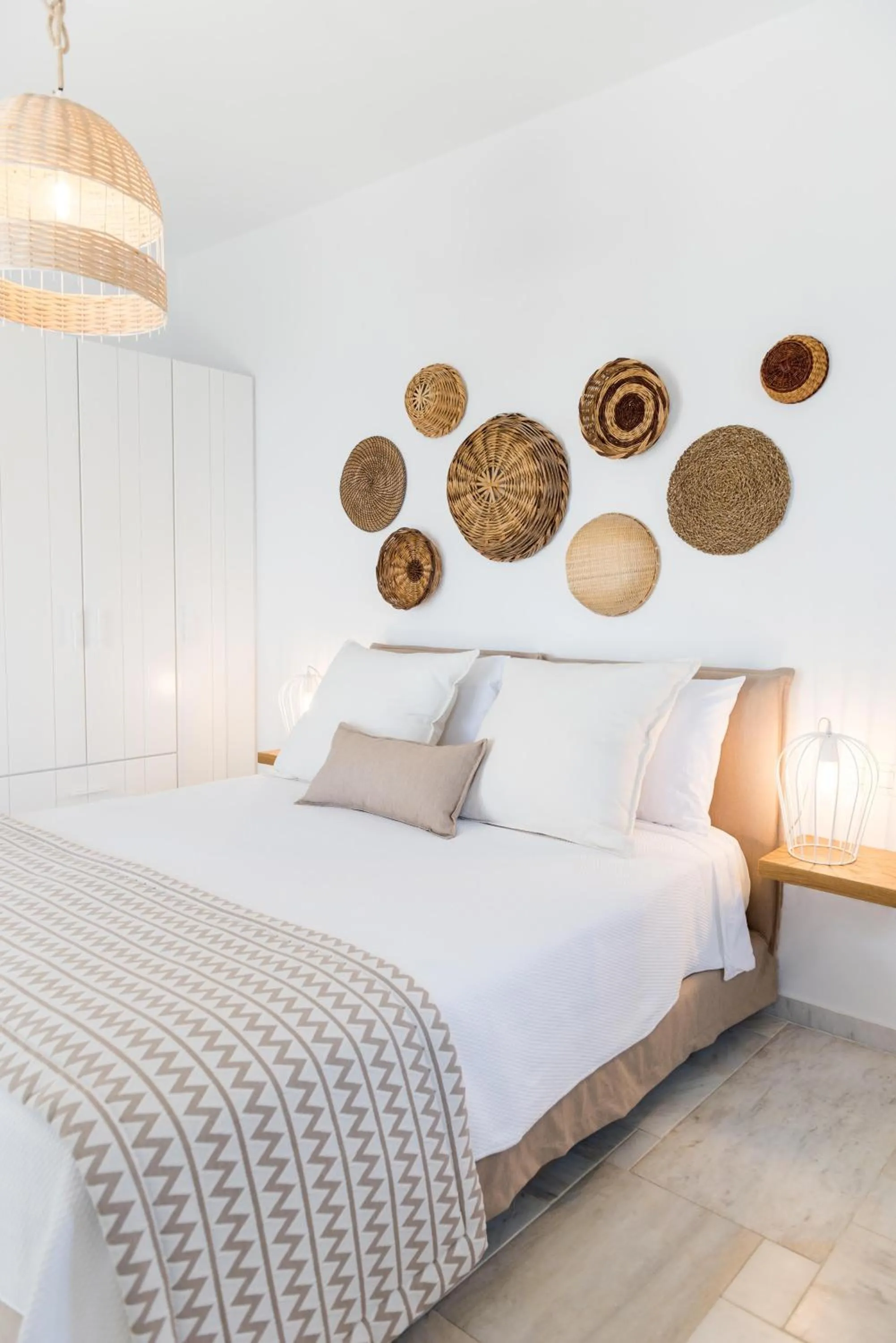 Bed in VATHI BLEU PRIVATE VILLAS