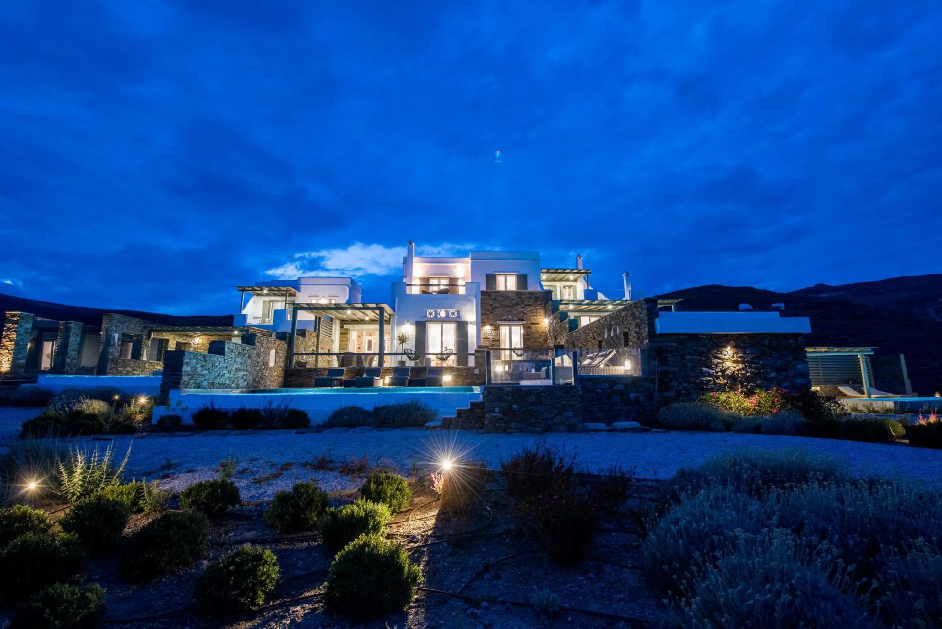 VATHI BLEU PRIVATE VILLAS