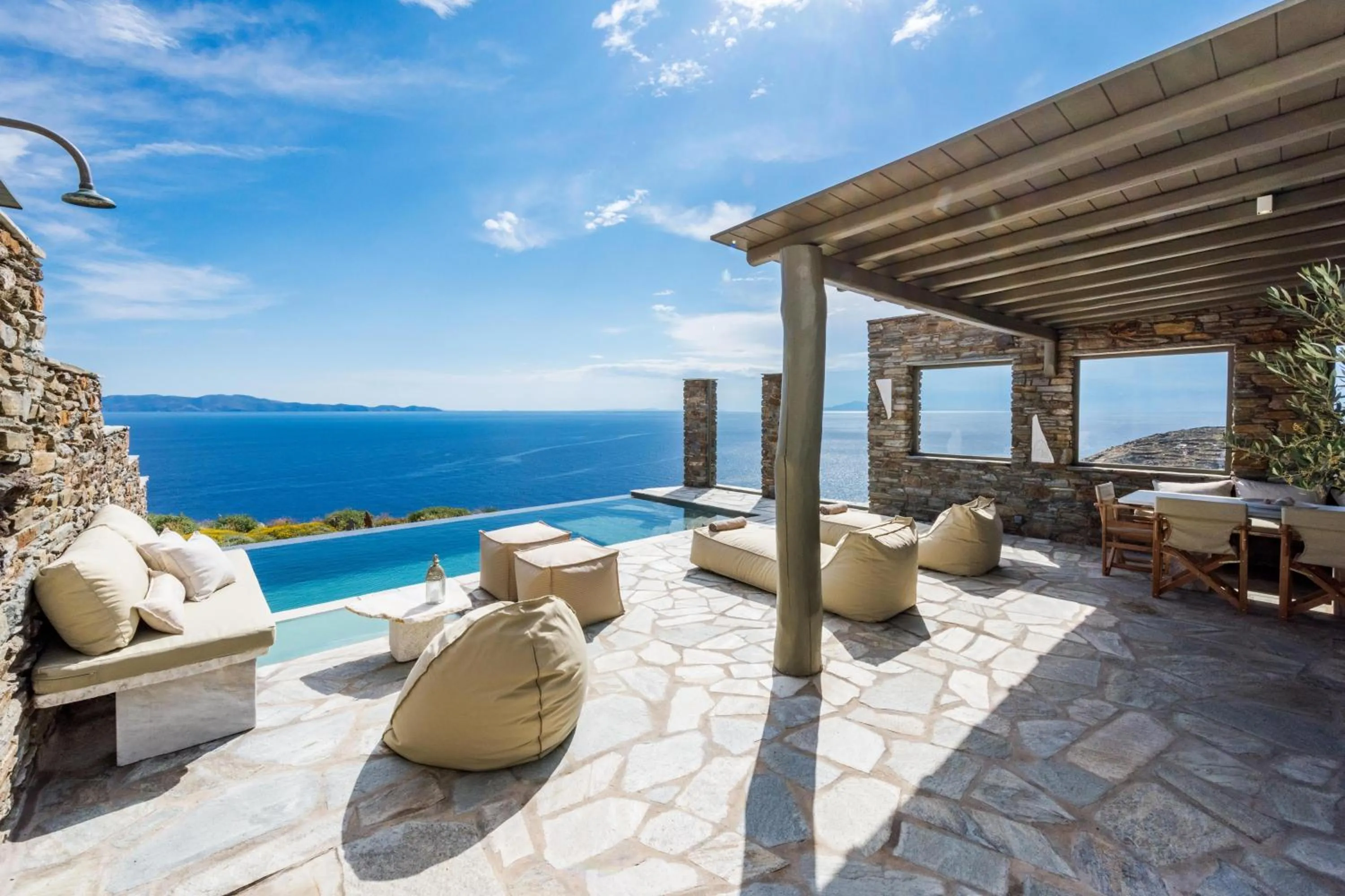 VATHI BLEU PRIVATE VILLAS