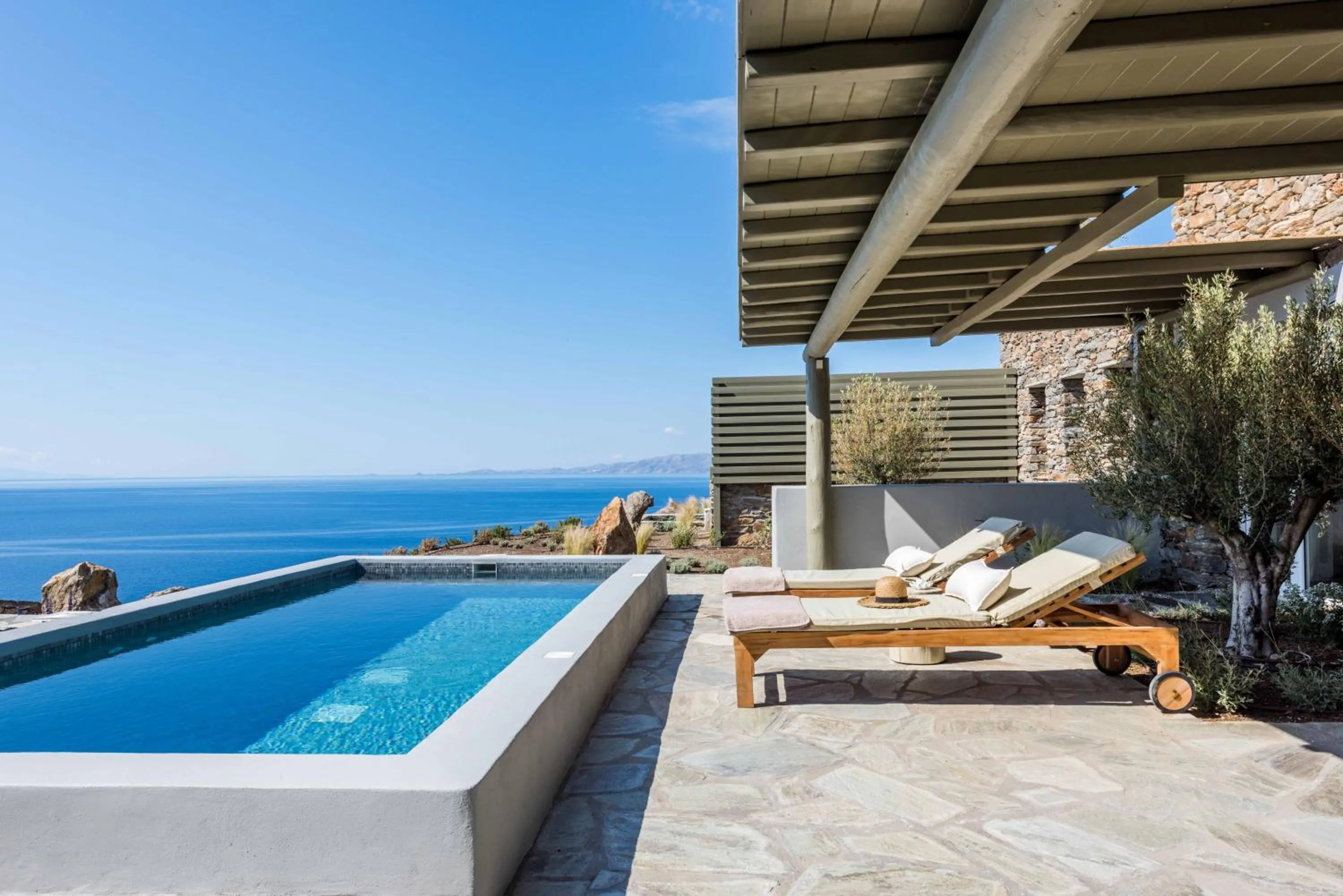 VATHI BLEU PRIVATE VILLAS