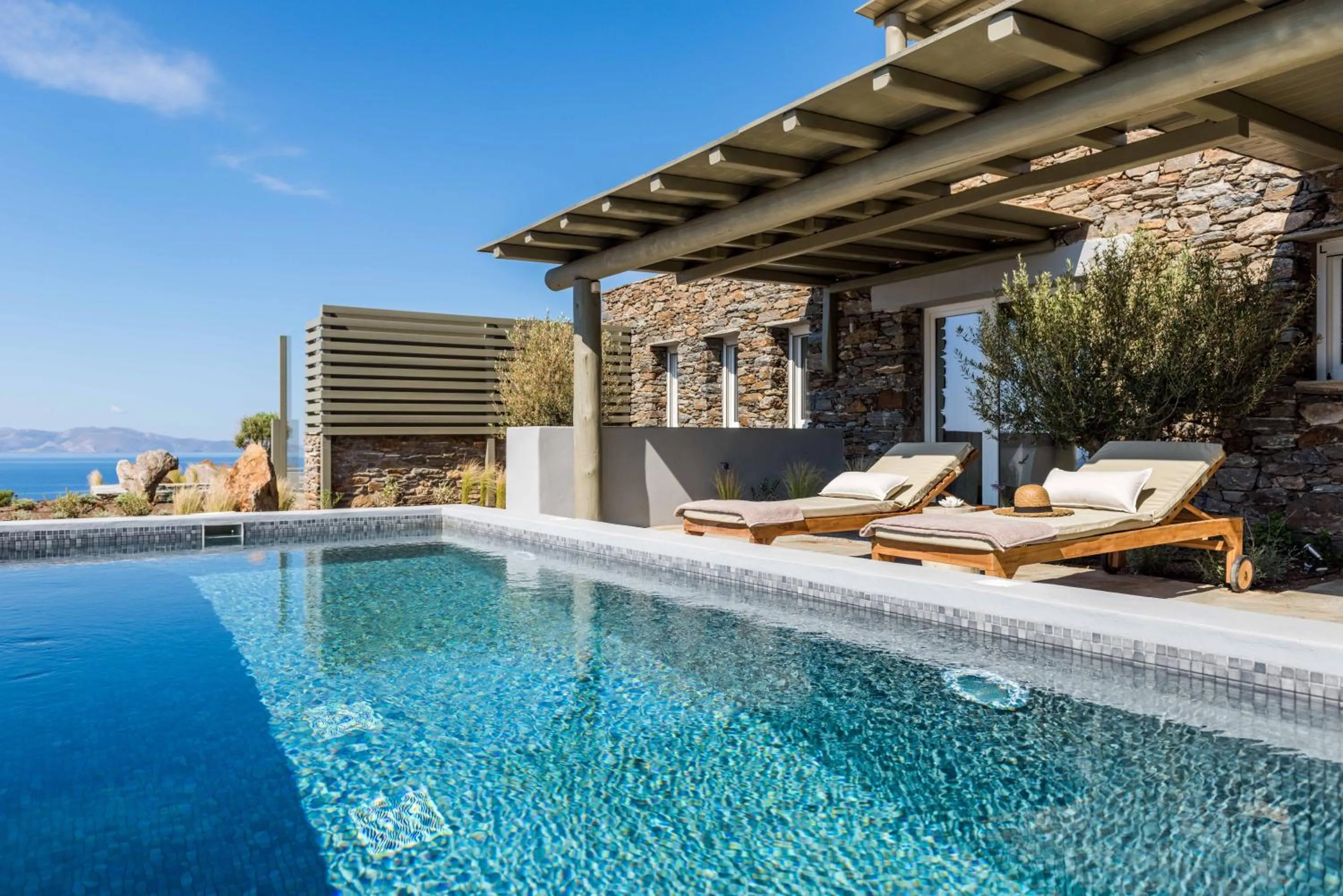 VATHI BLEU PRIVATE VILLAS