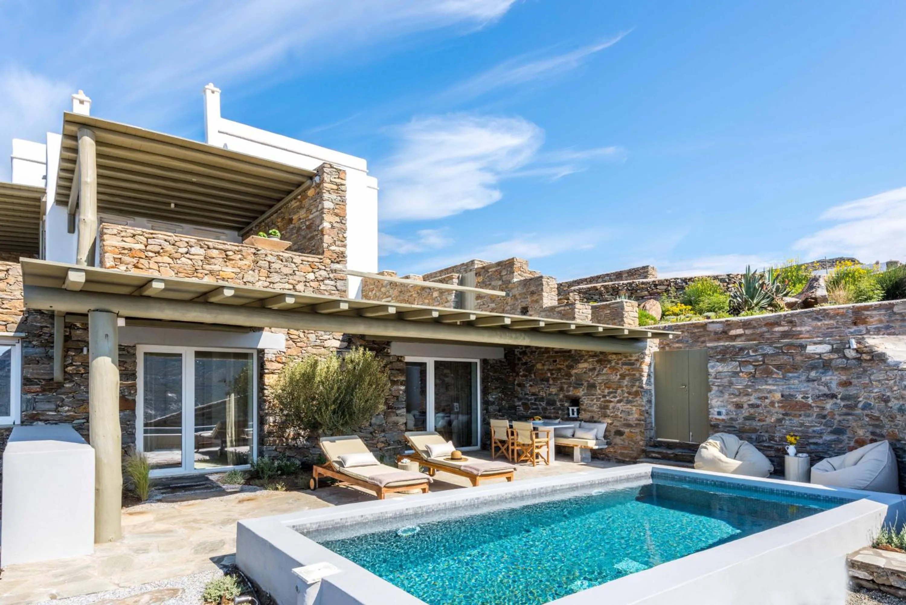 VATHI BLEU PRIVATE VILLAS