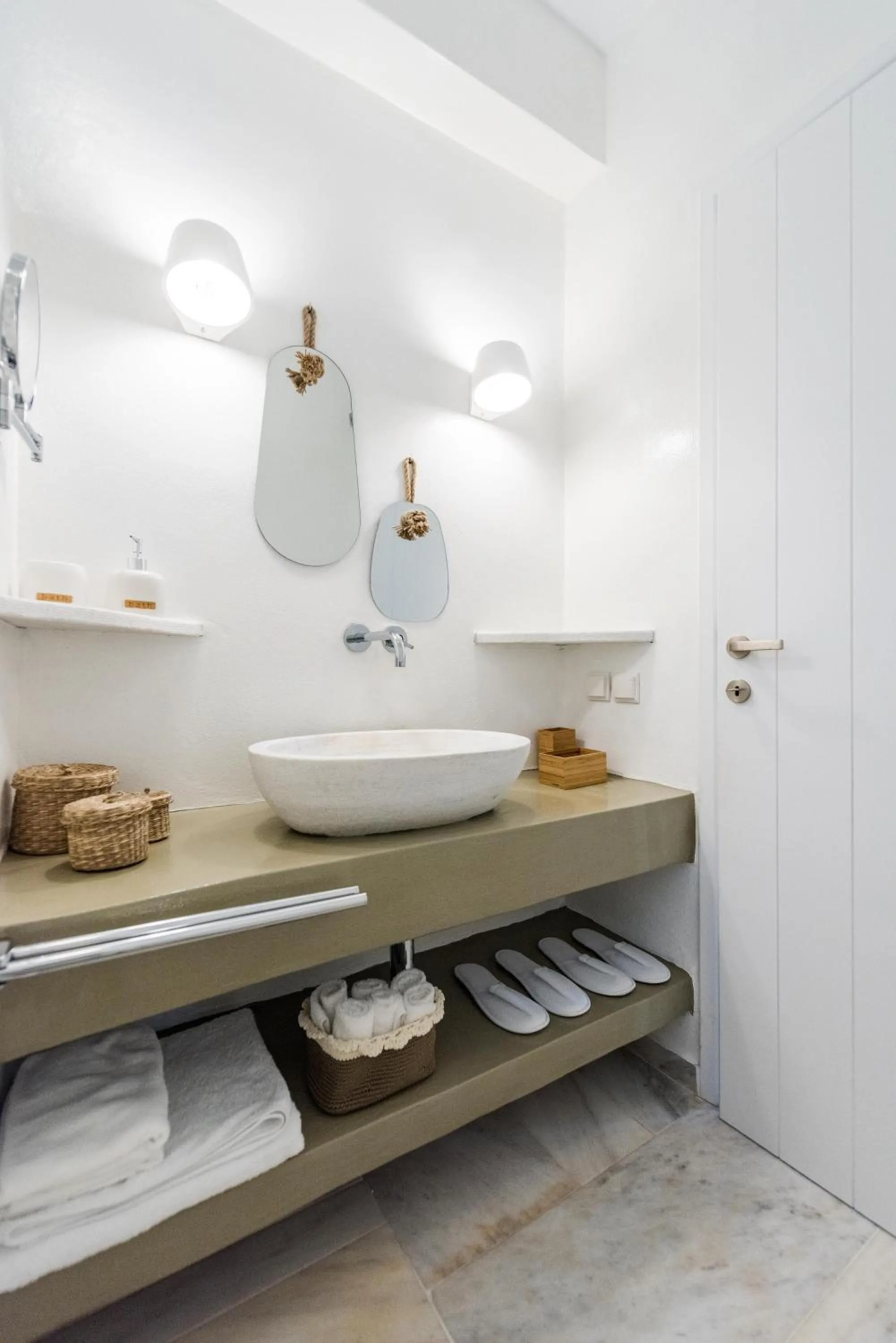 VATHI BLEU PRIVATE VILLAS