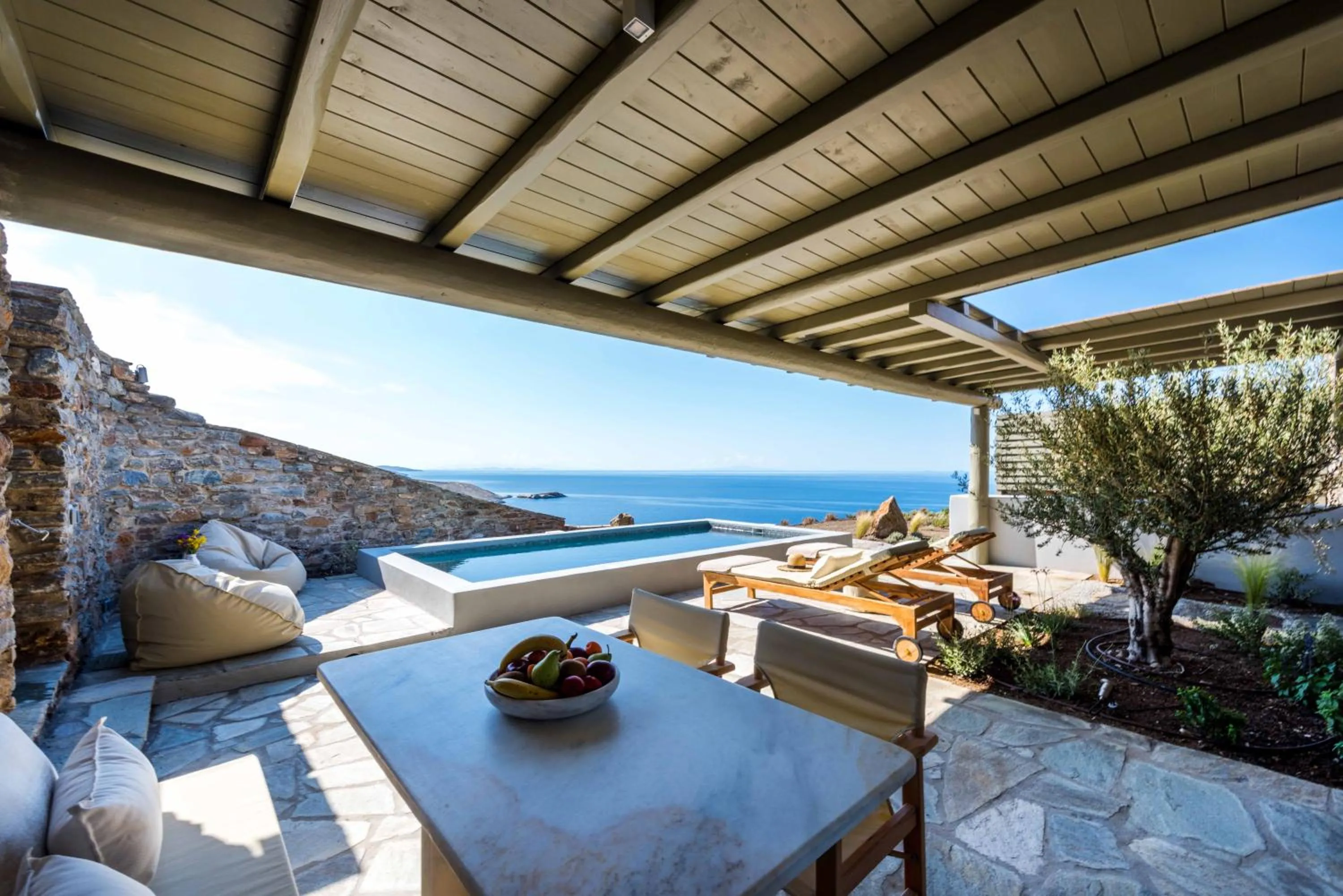 VATHI BLEU PRIVATE VILLAS