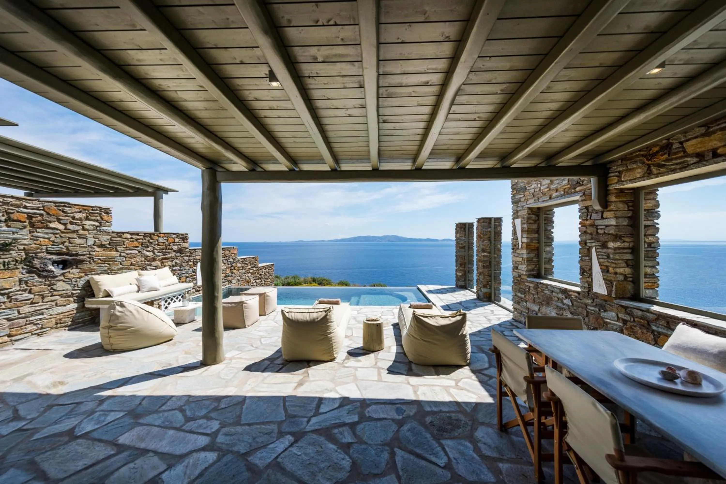 VATHI BLEU PRIVATE VILLAS