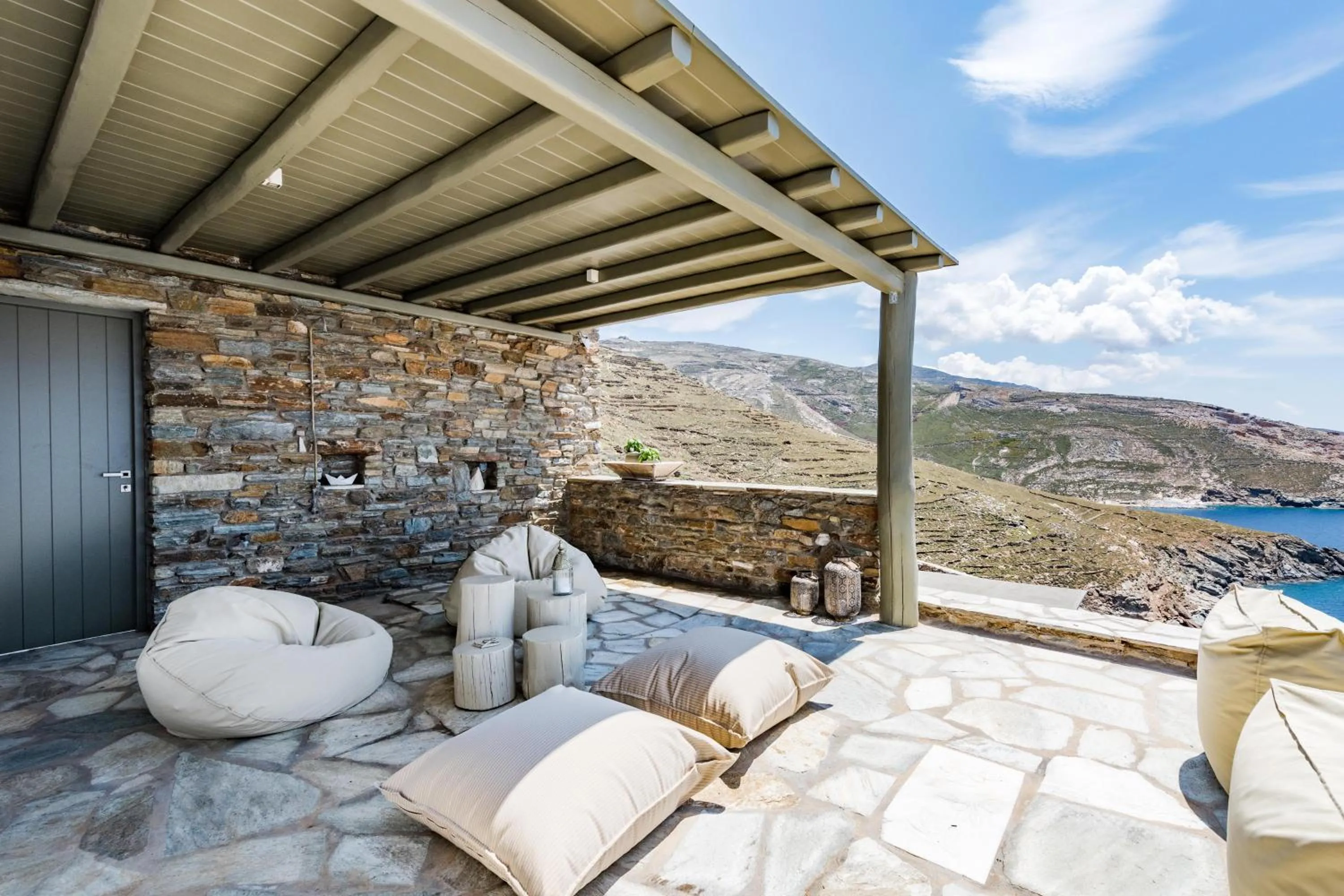 VATHI BLEU PRIVATE VILLAS